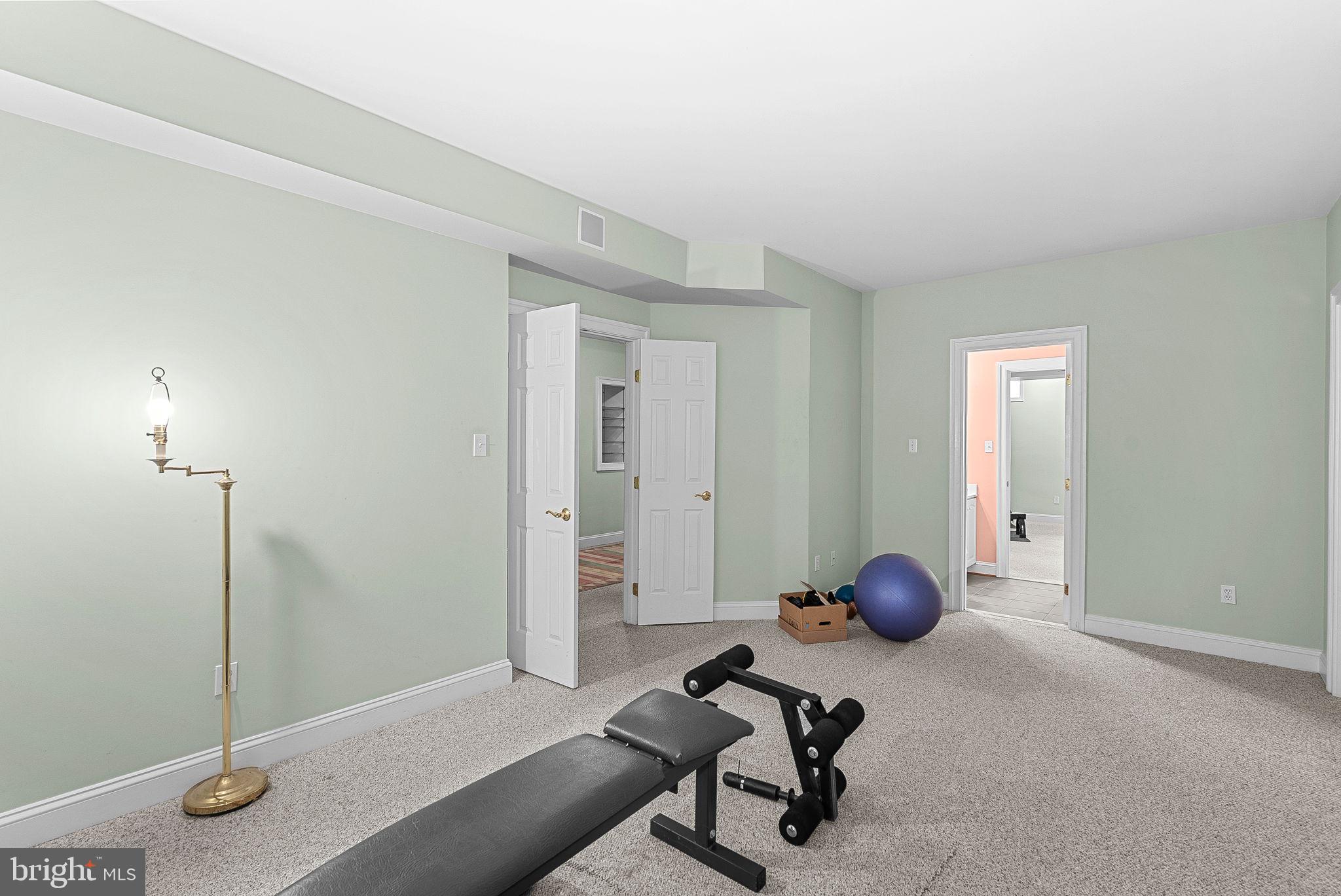 BROWNS FARM - Residential