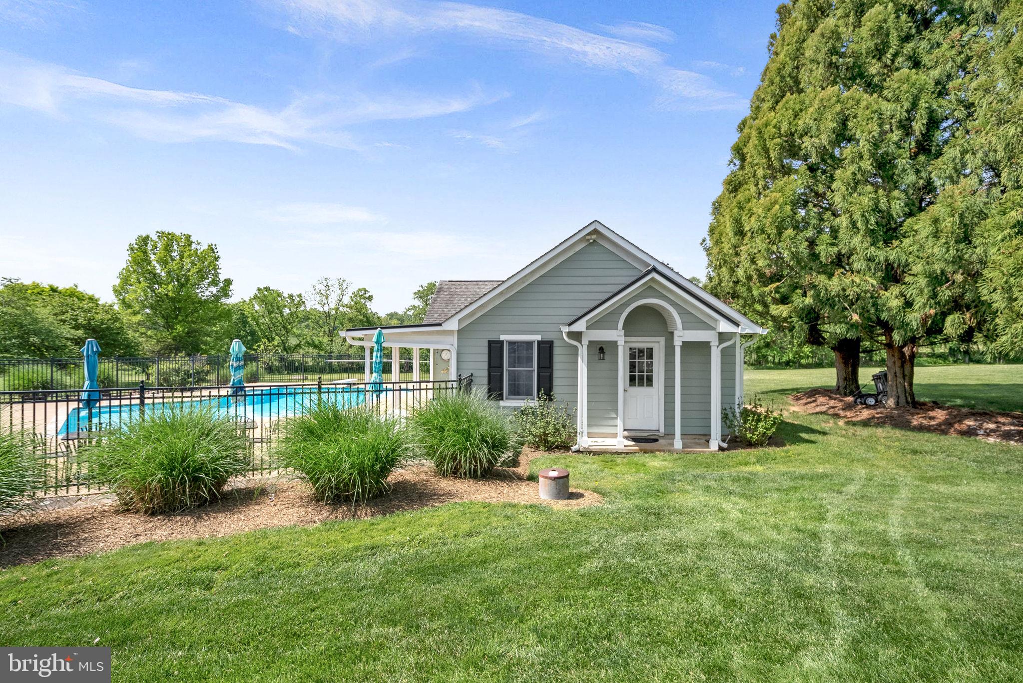 BROWNS FARM - Residential