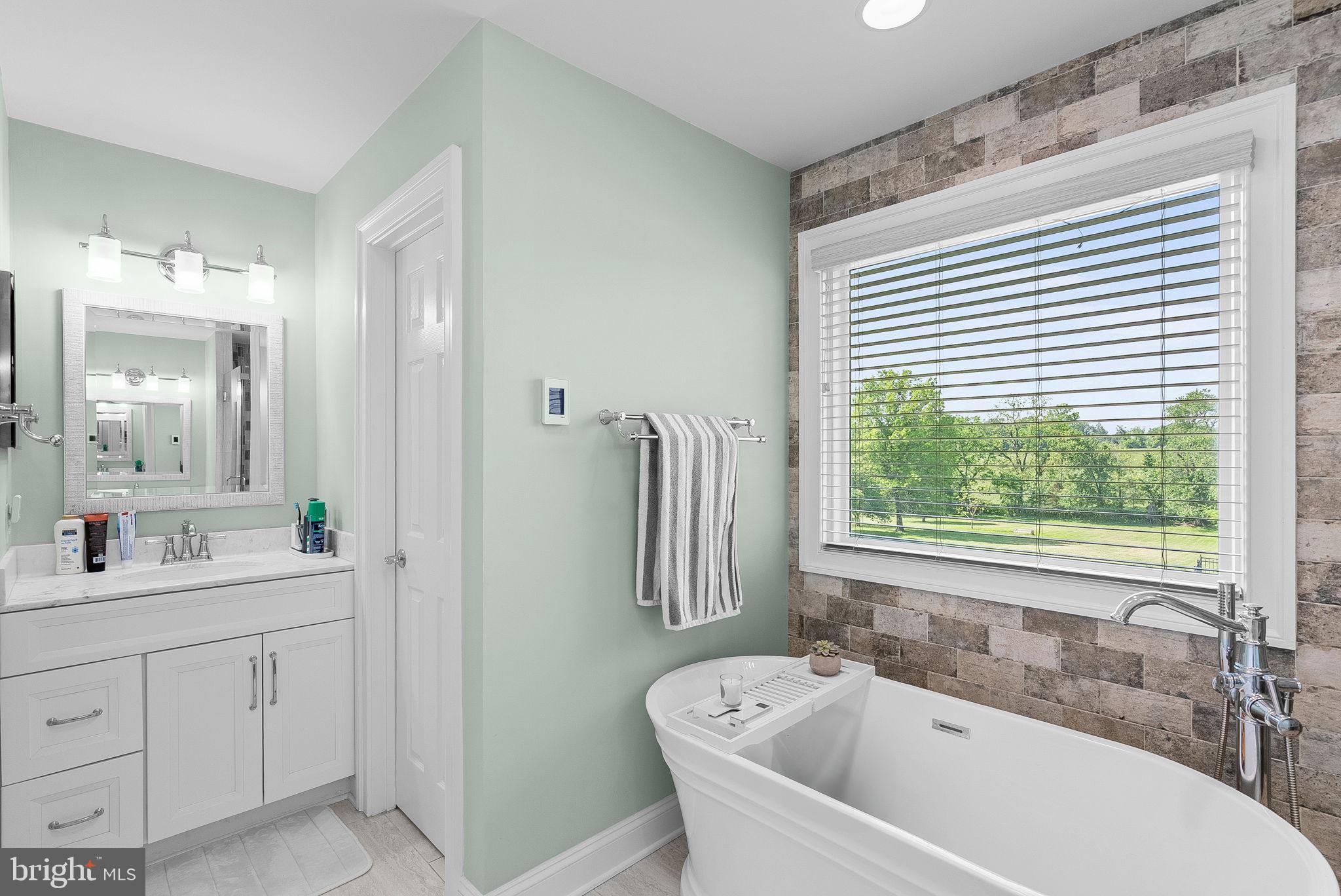 BROWNS FARM - Residential