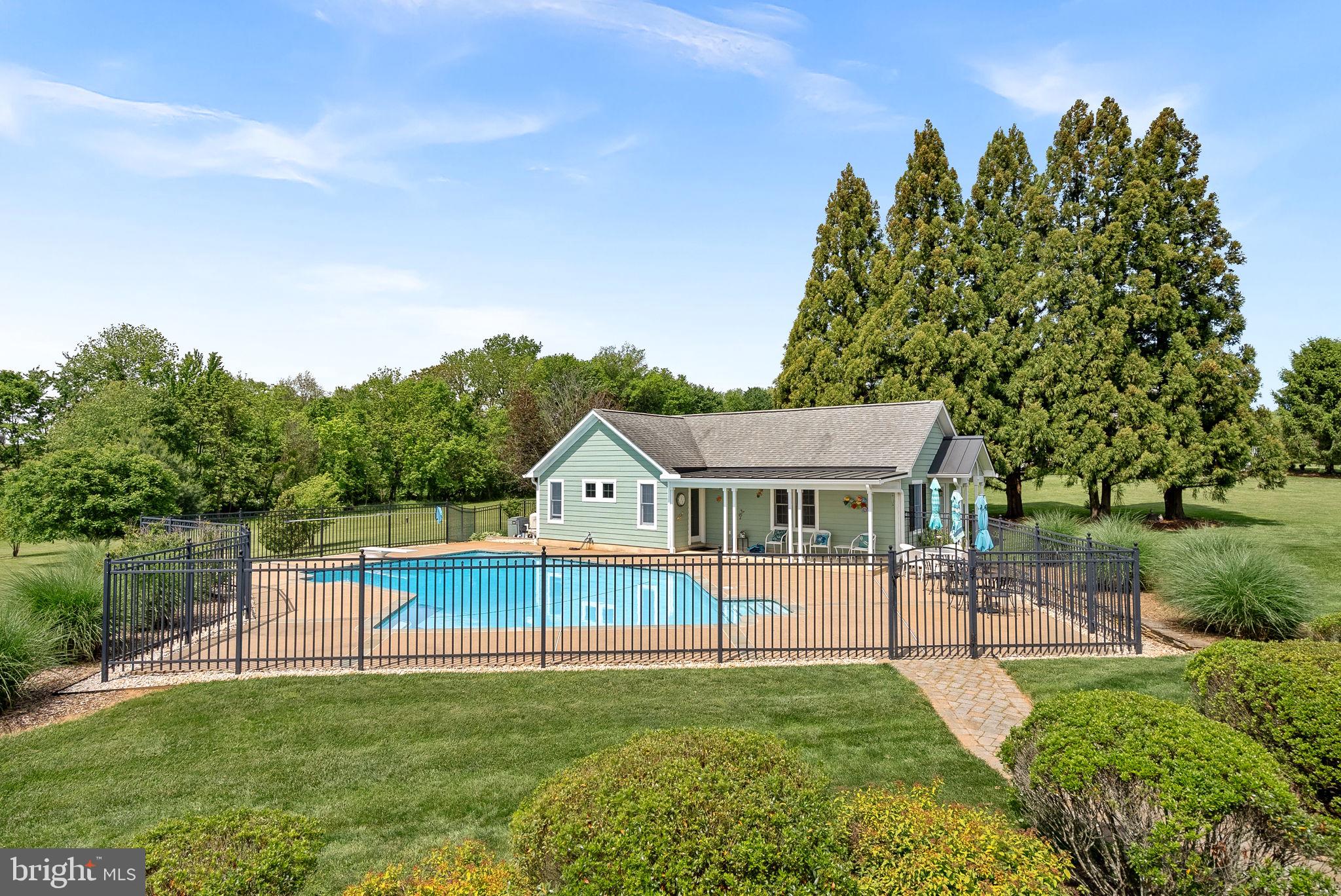 BROWNS FARM - Residential