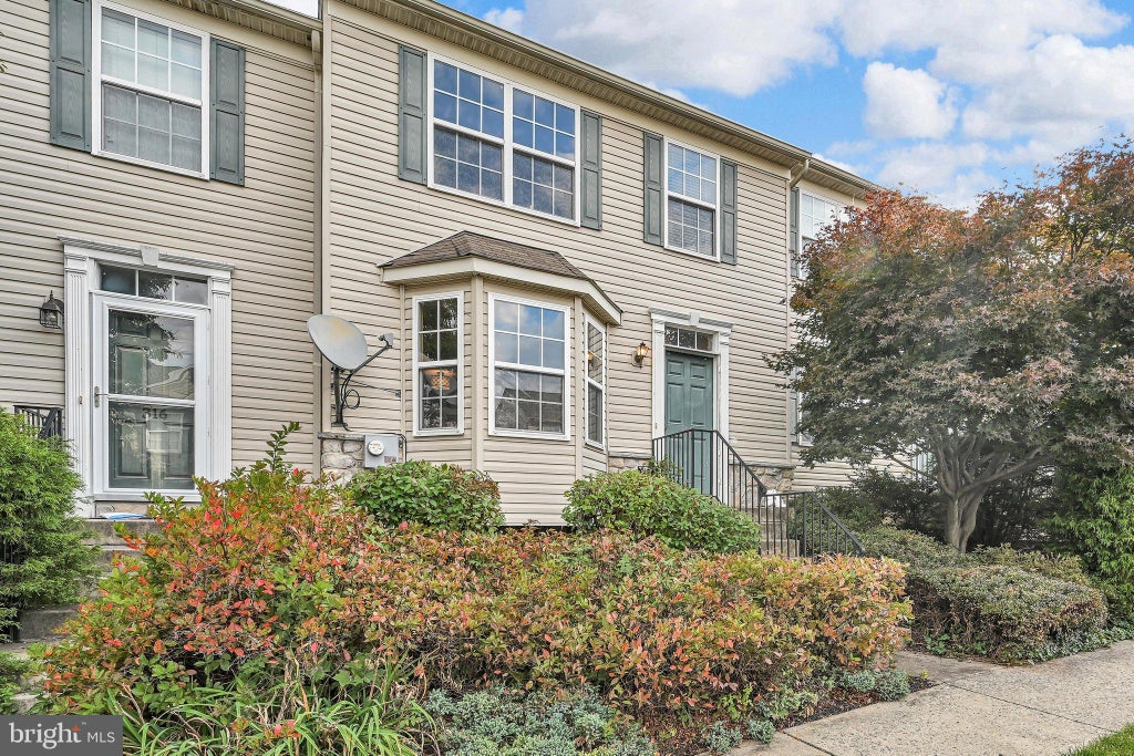Photo of 320 Knollwood Road, MILLERSVILLE, PA 17551 (MLS # PALA2097132)