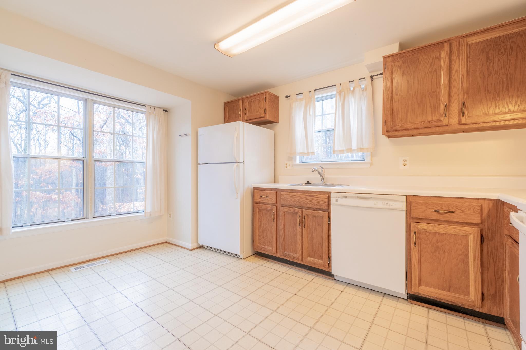 AMBERLEIGH - Residential Lease