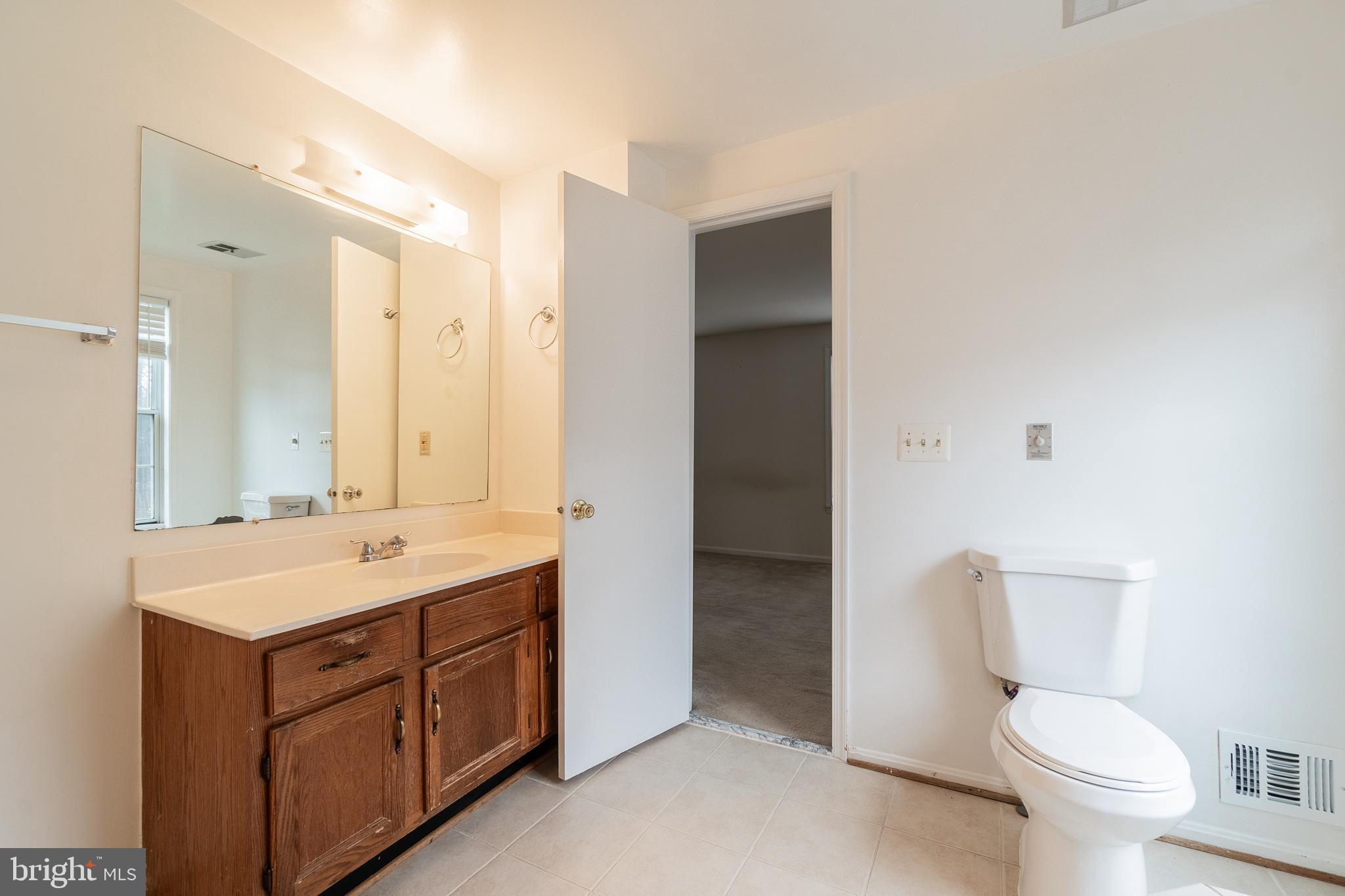 AMBERLEIGH - Residential Lease