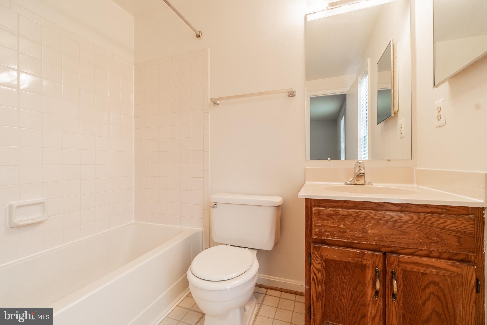 AMBERLEIGH - Residential Lease