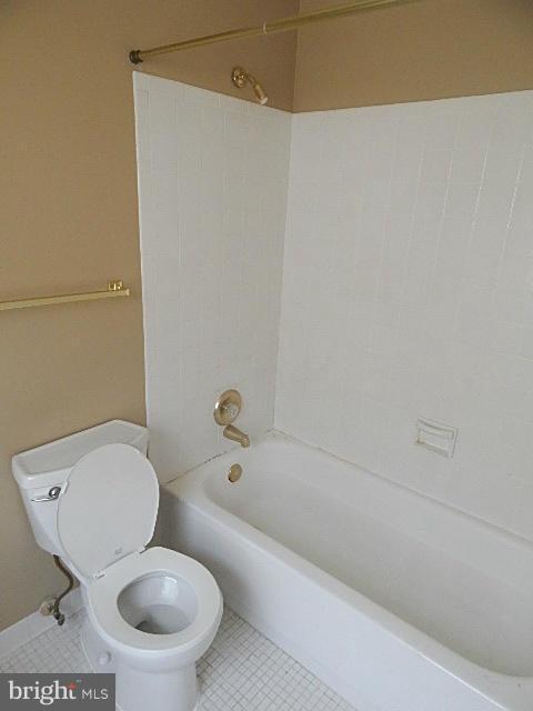 SARATOGA TOWNHOUSES - Residential