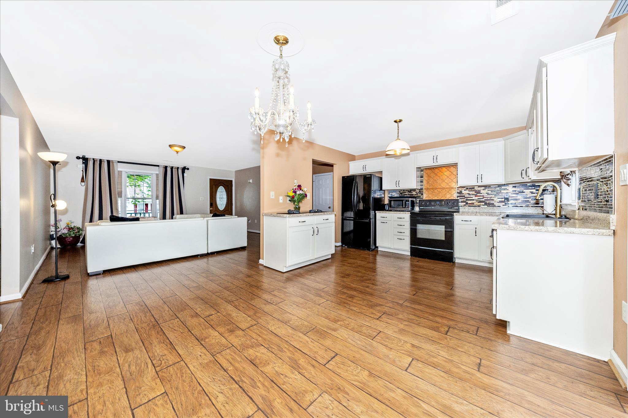 CROSS CREEK - Residential