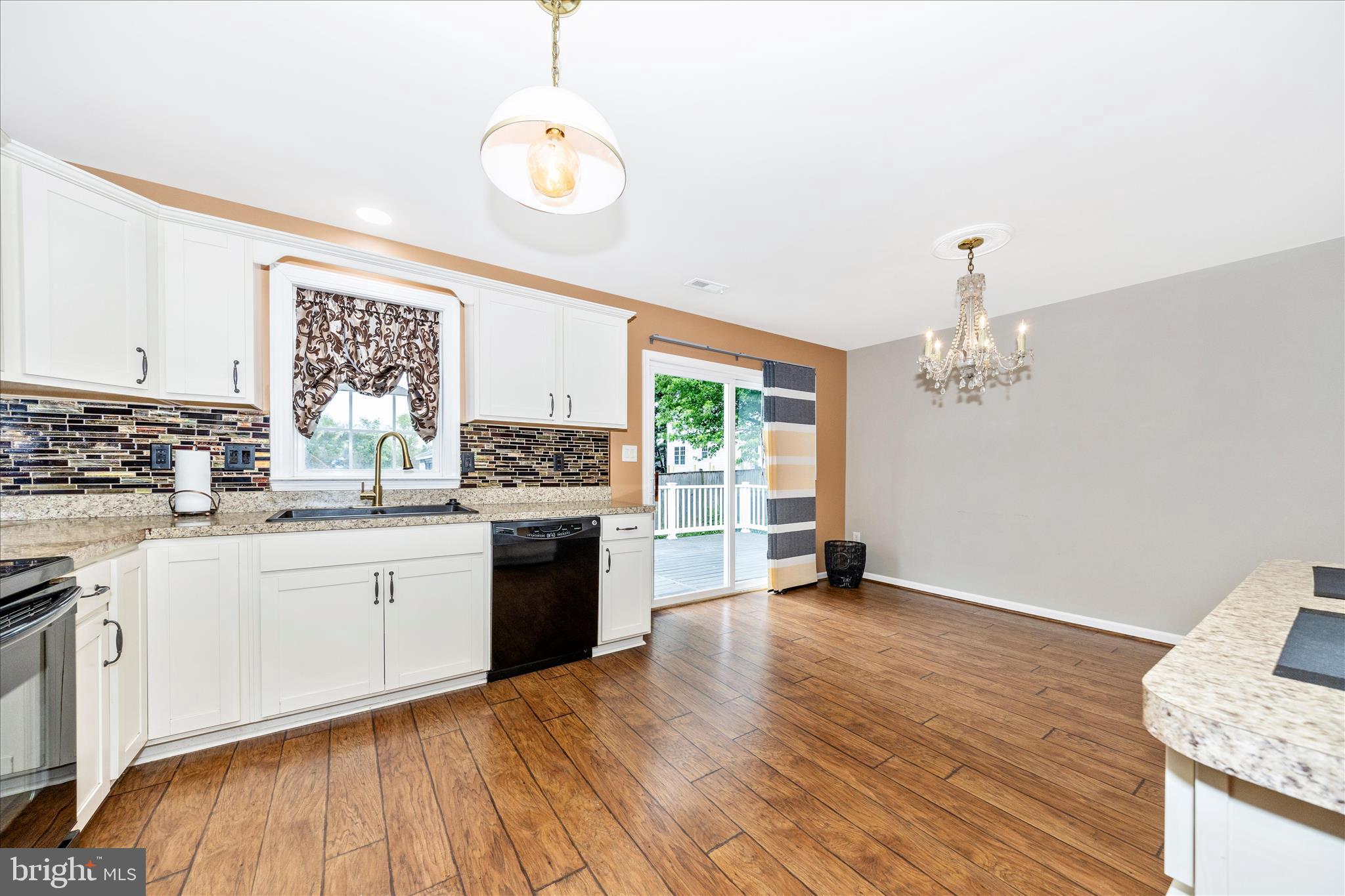 CROSS CREEK - Residential