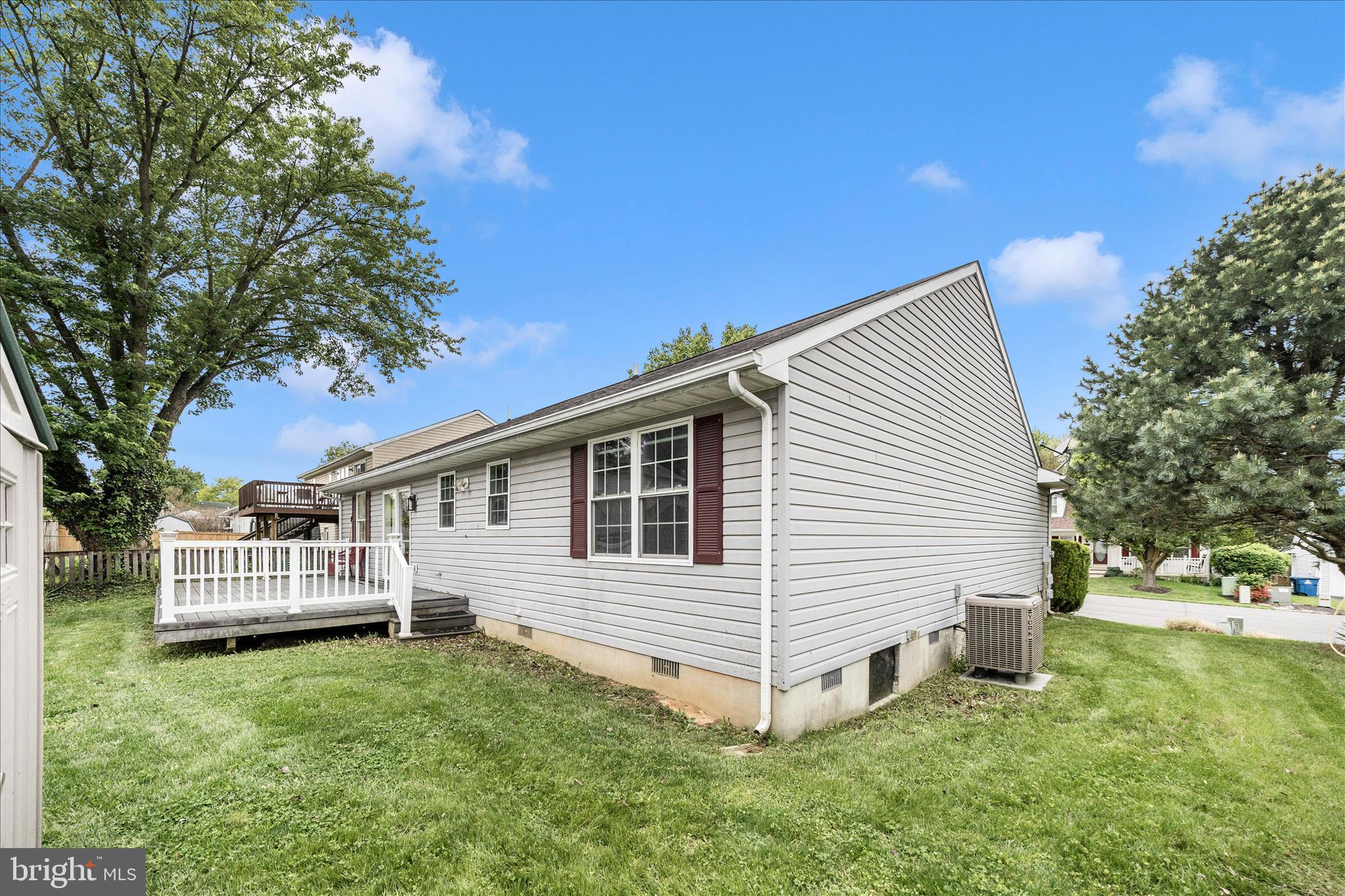 CROSS CREEK - Residential