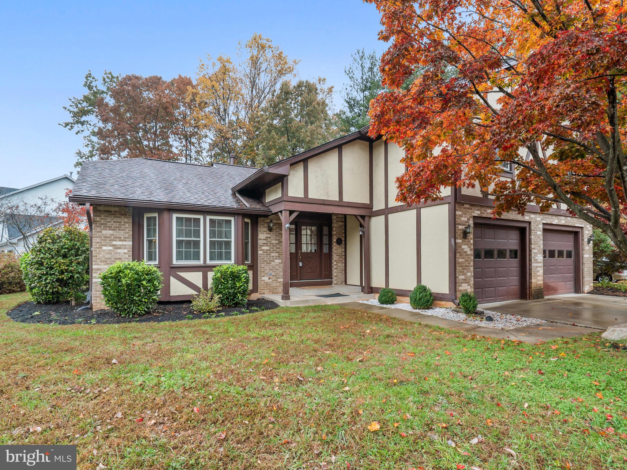 LONGWOOD KNOLLS - Residential Lease