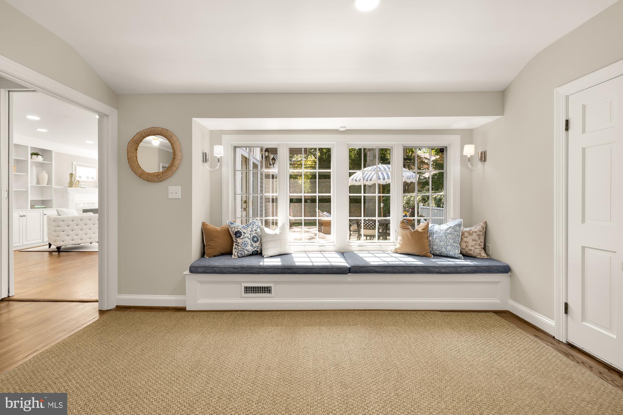 CHEVY CHASE VILLAGE - Residential