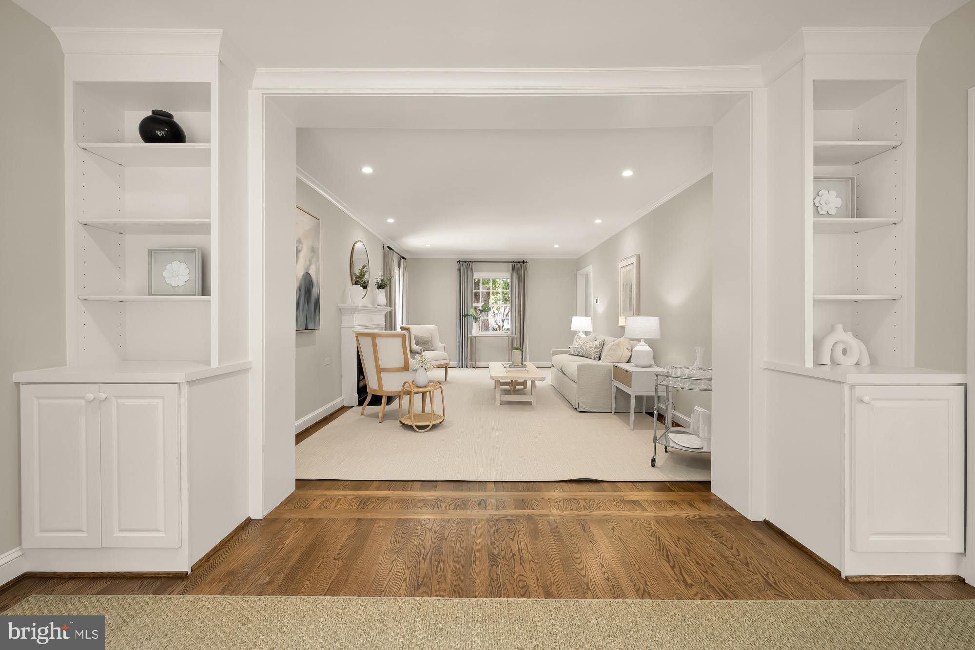 CHEVY CHASE VILLAGE - Residential