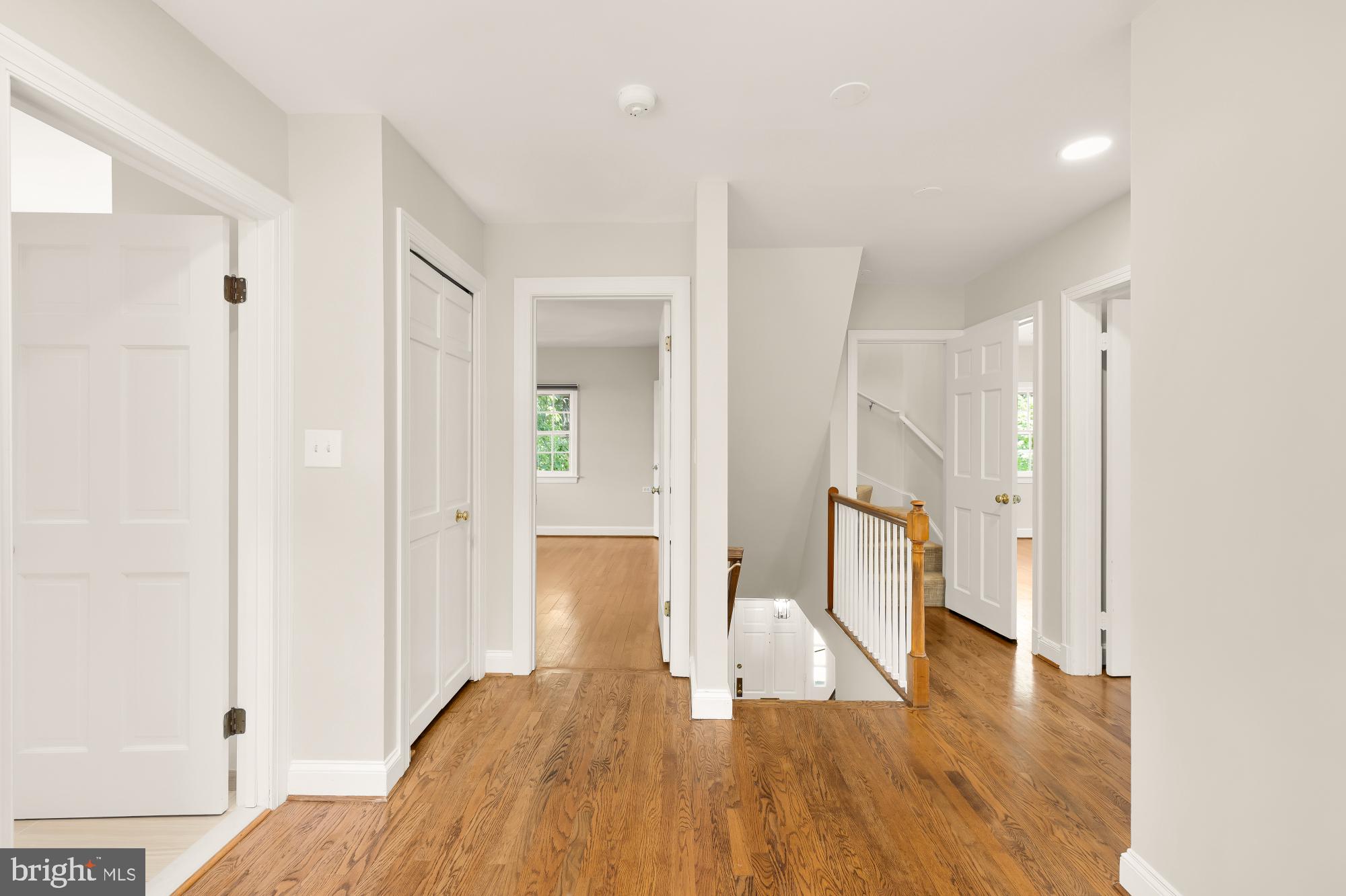 CHEVY CHASE VILLAGE - Residential