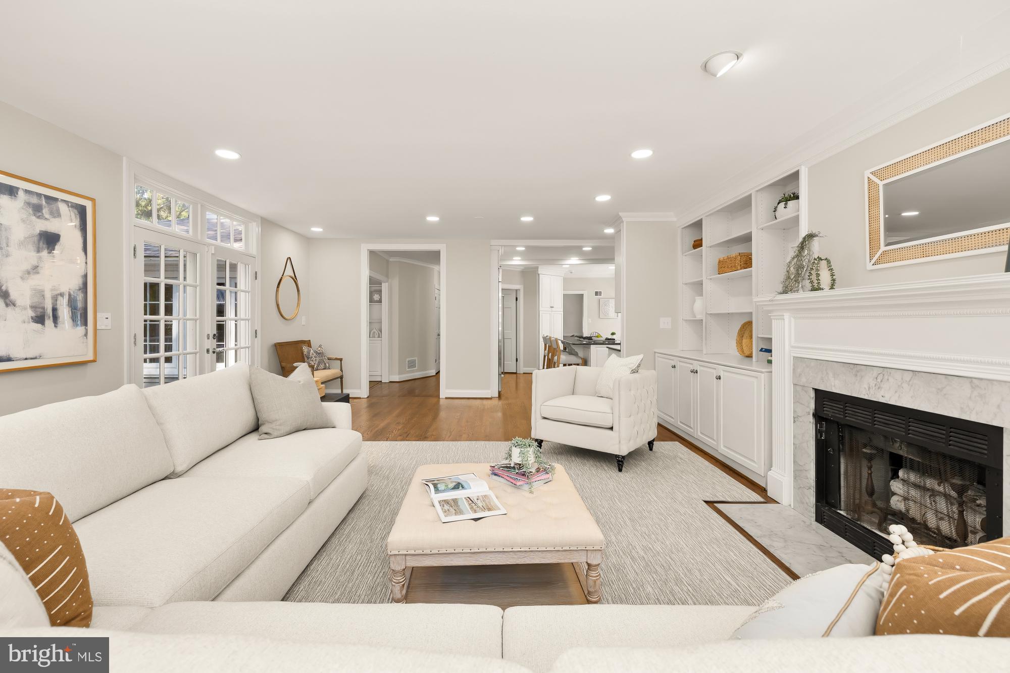 CHEVY CHASE VILLAGE - Residential