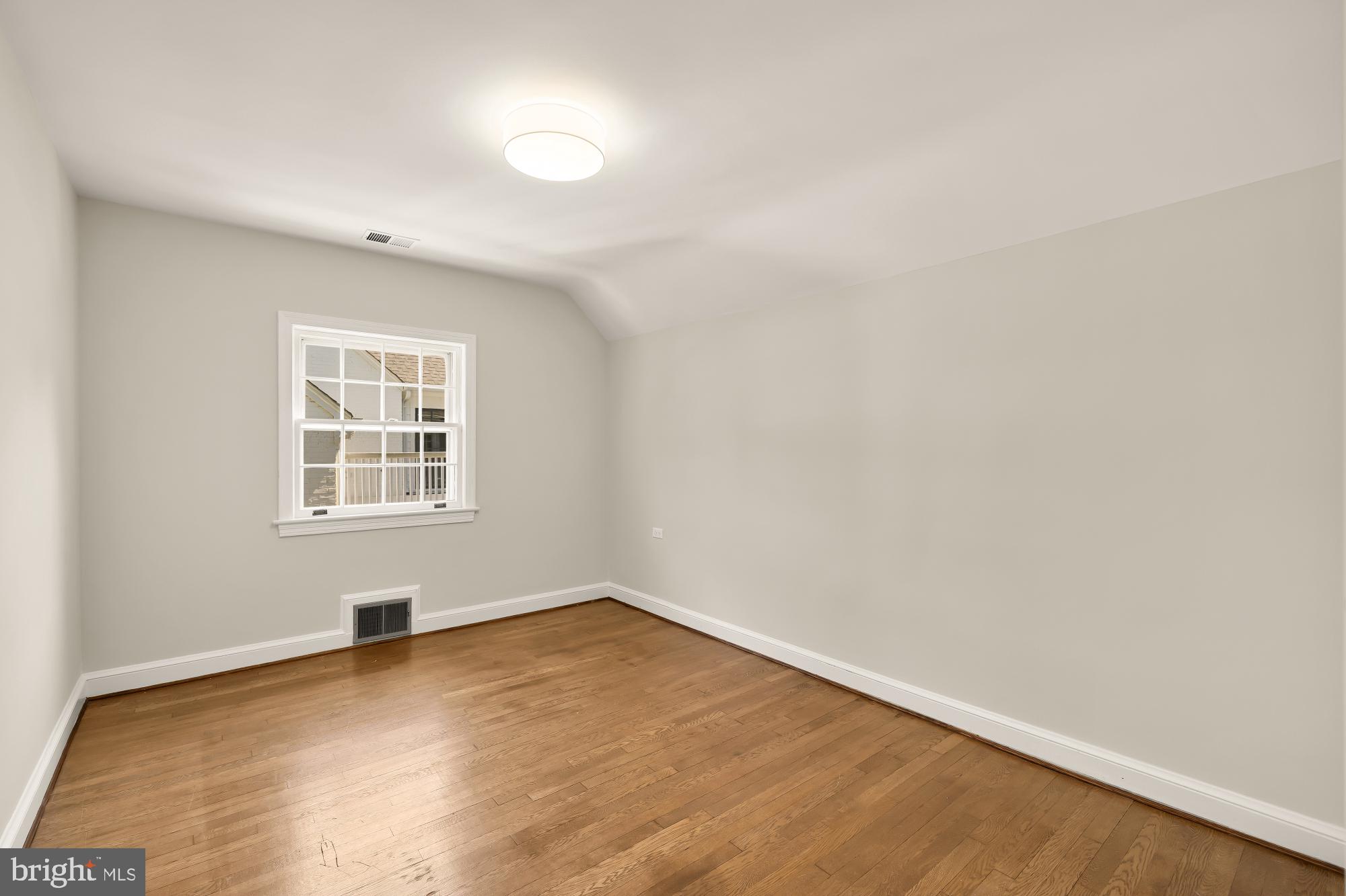 CHEVY CHASE VILLAGE - Residential