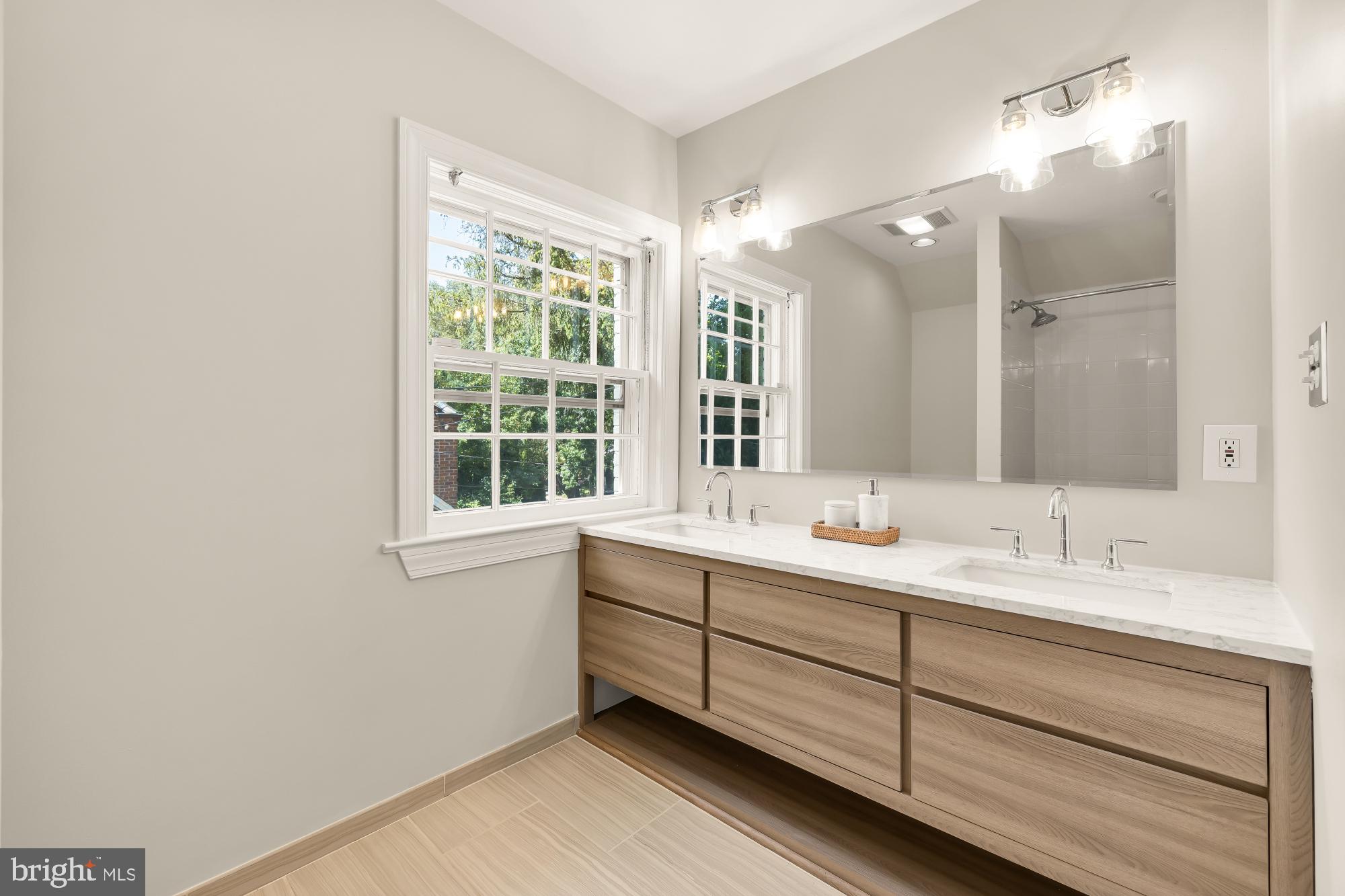 CHEVY CHASE VILLAGE - Residential