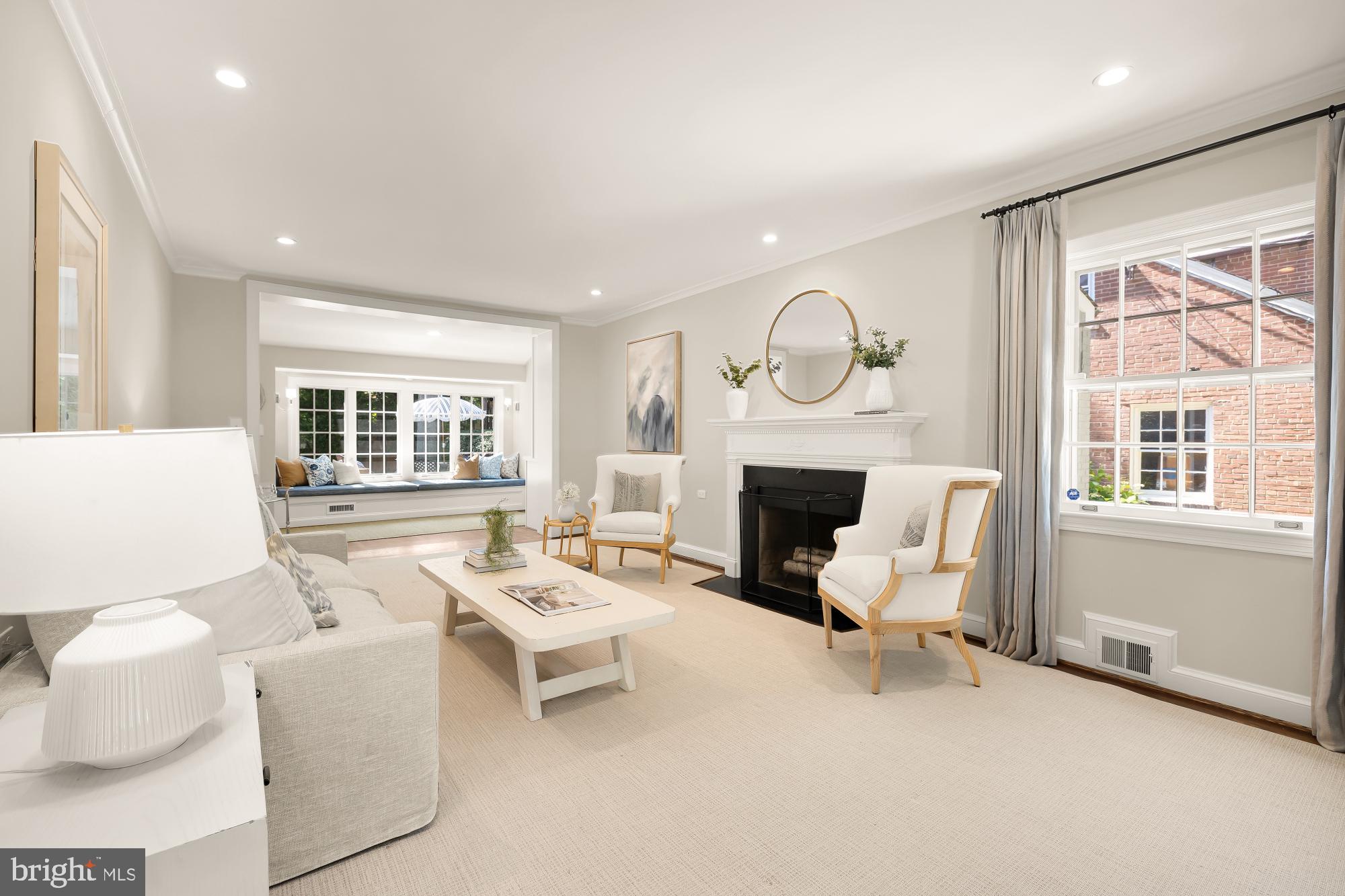 CHEVY CHASE VILLAGE - Residential