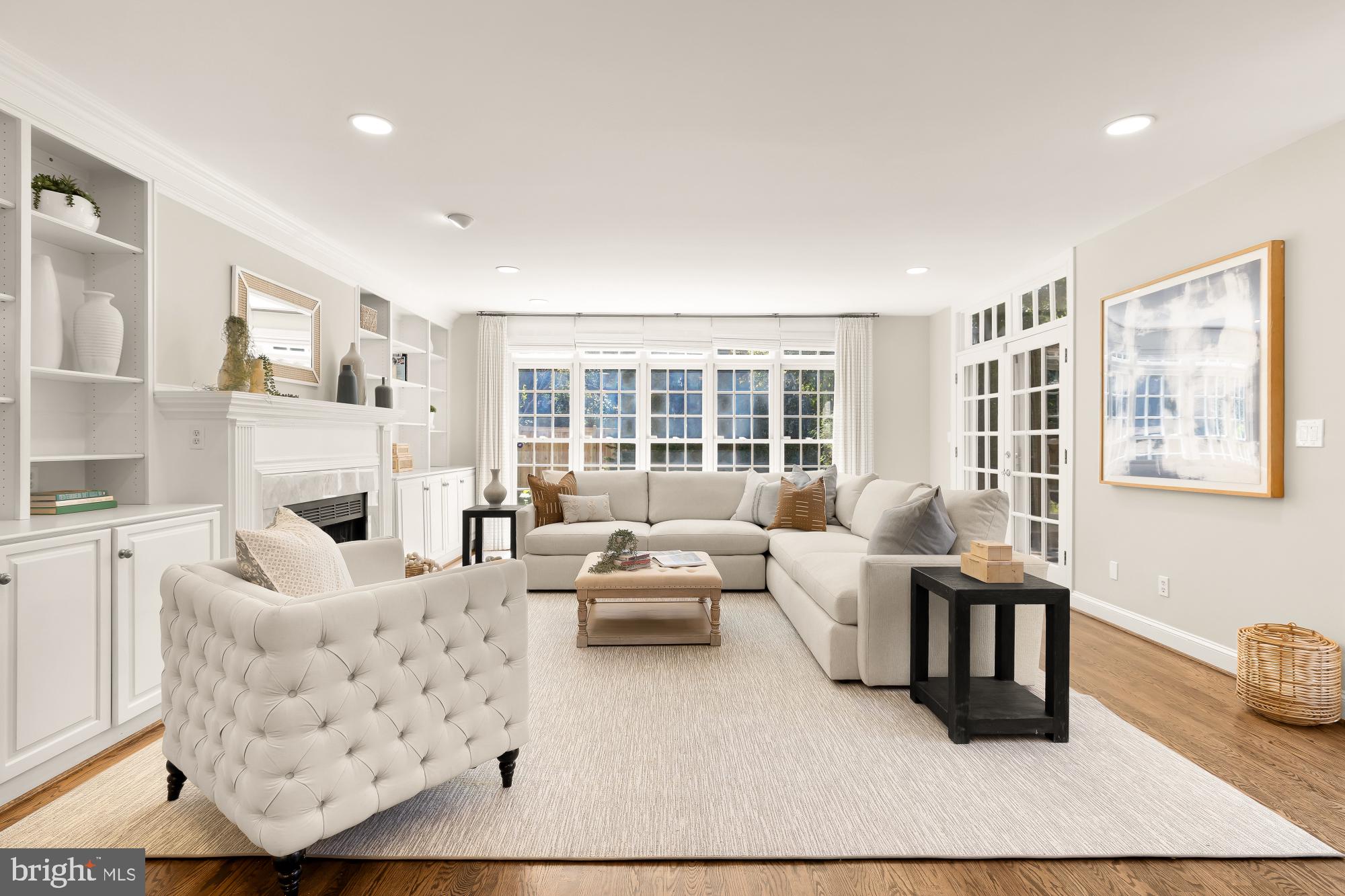 CHEVY CHASE VILLAGE - Residential