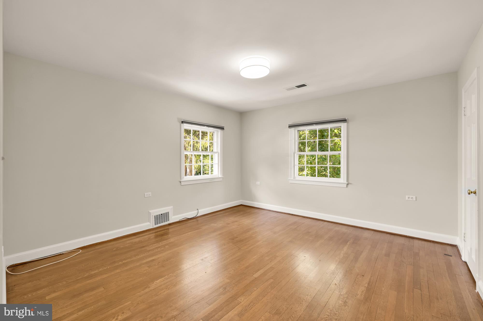 CHEVY CHASE VILLAGE - Residential