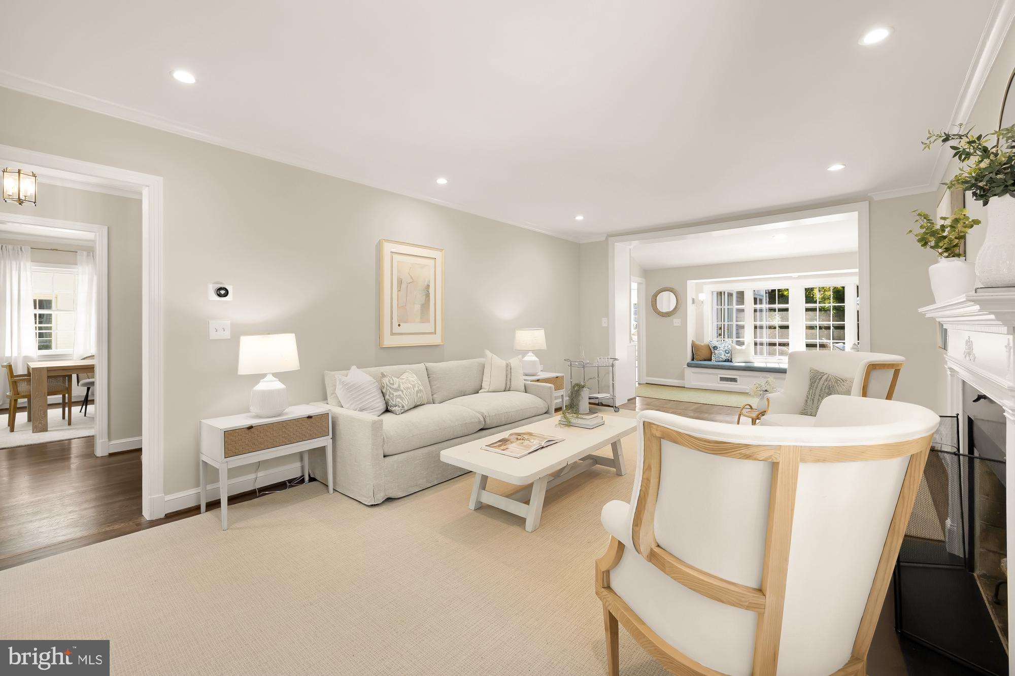 CHEVY CHASE VILLAGE - Residential