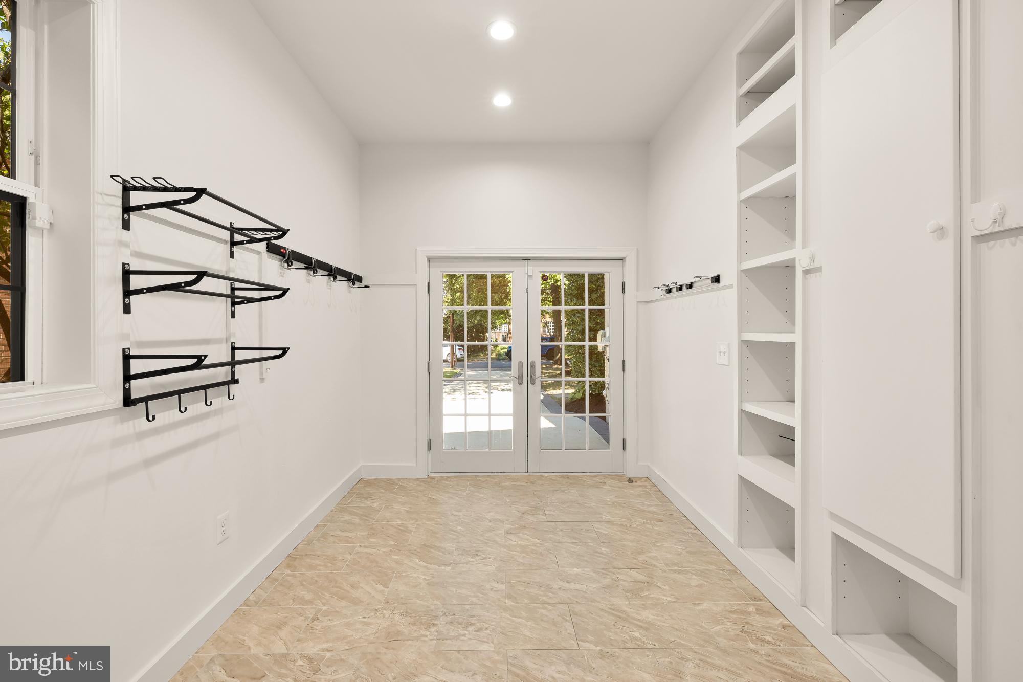 CHEVY CHASE VILLAGE - Residential