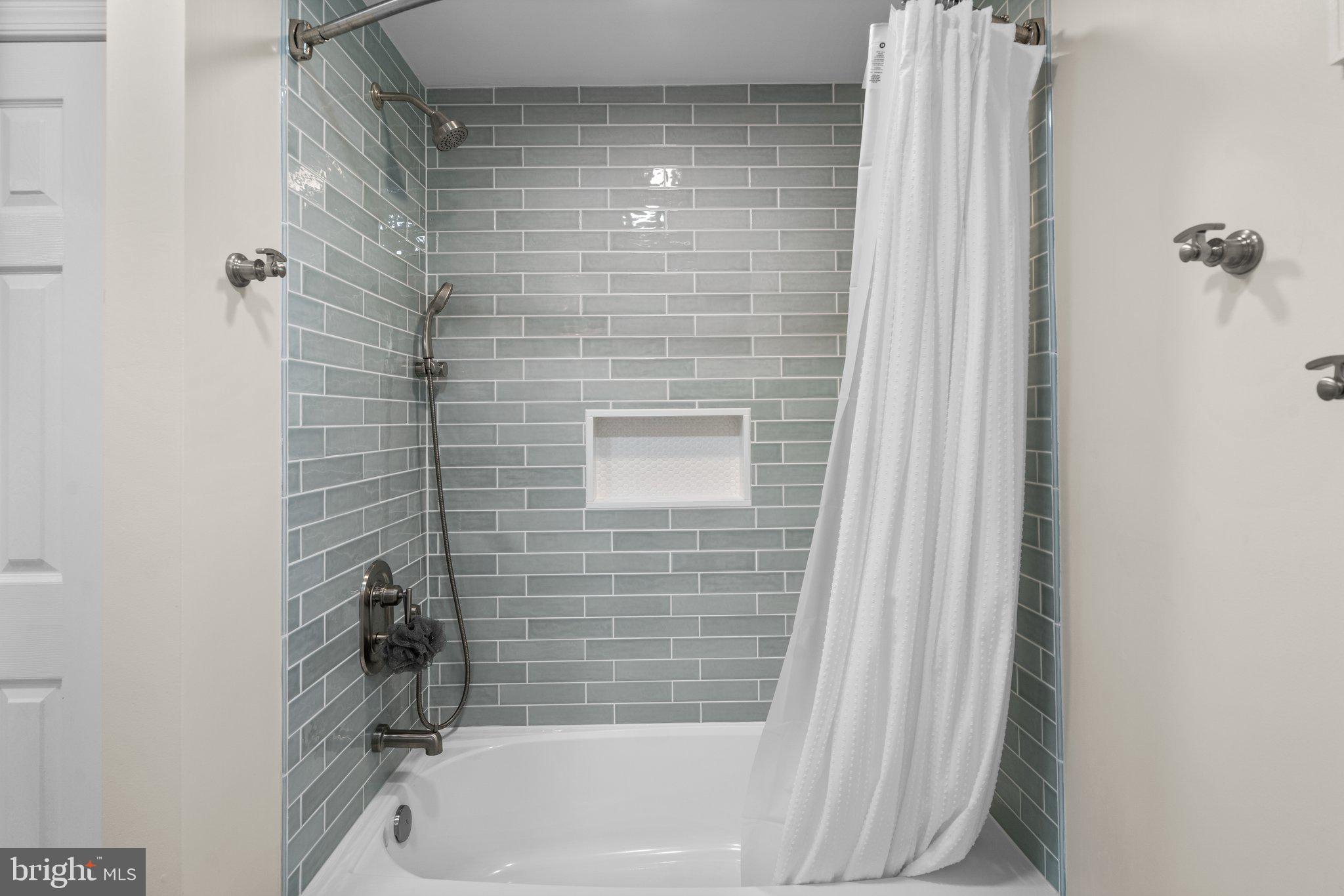 LOWER MAGOTHY BEACH - Residential