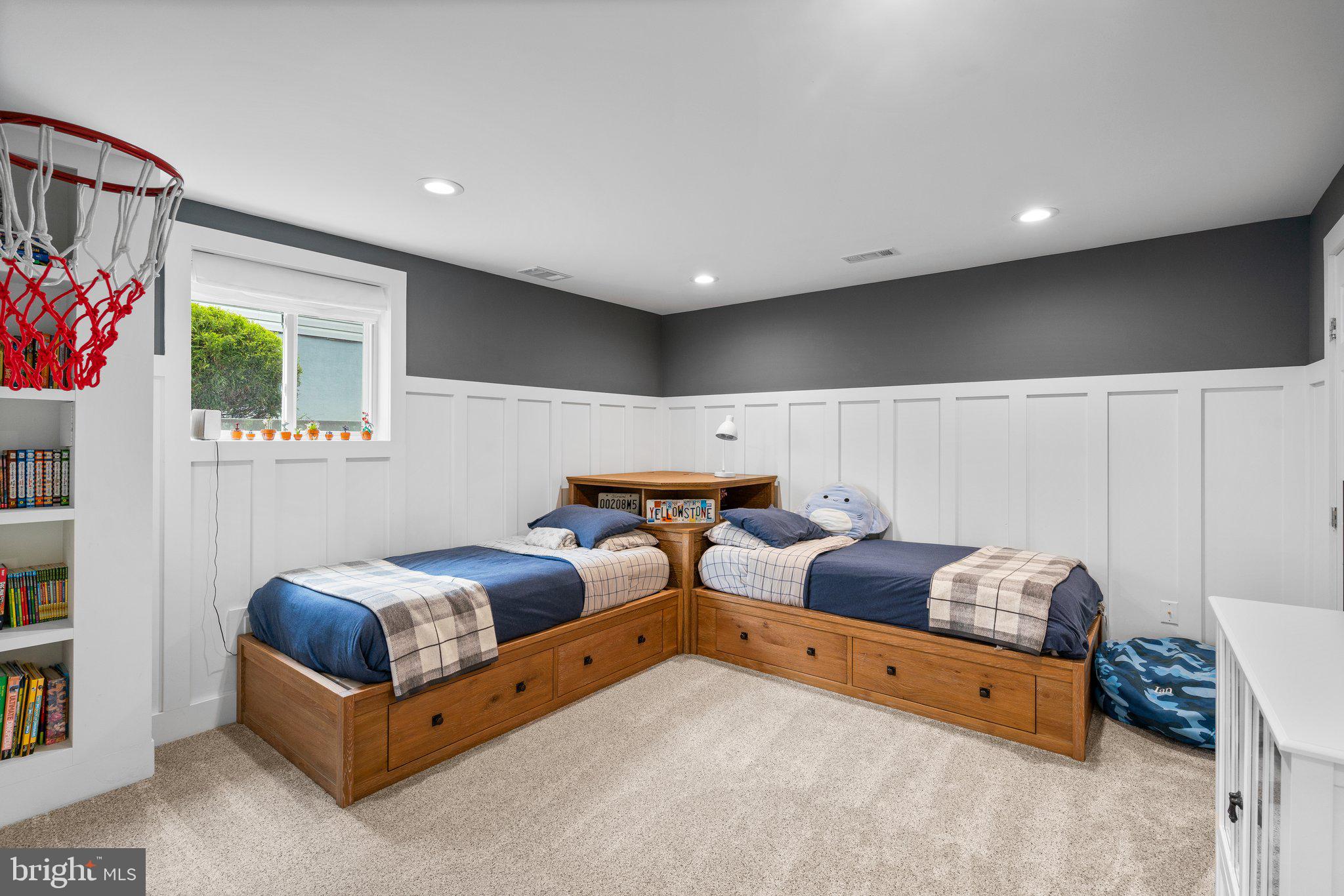 LOWER MAGOTHY BEACH - Residential