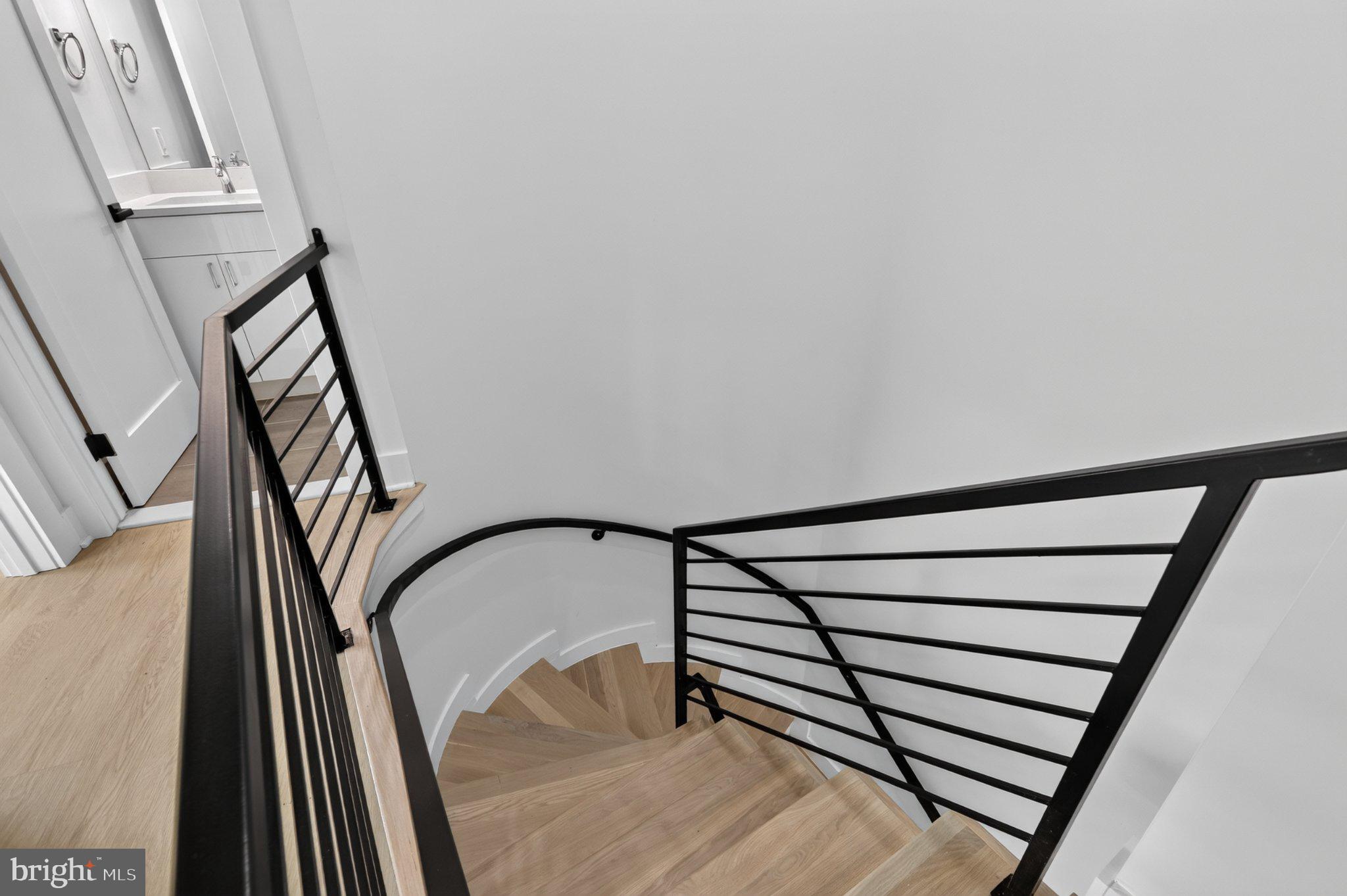 Photo 1 of 21 — 1650 COLUMBIA ROAD NW 401, WASHINGTON, DC 20009