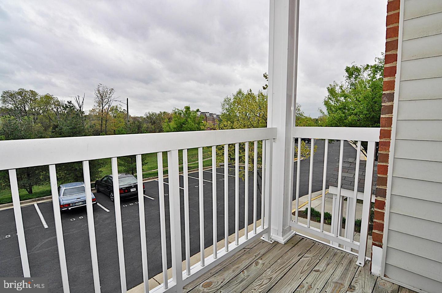 FOX MILL STATION - Residential Lease