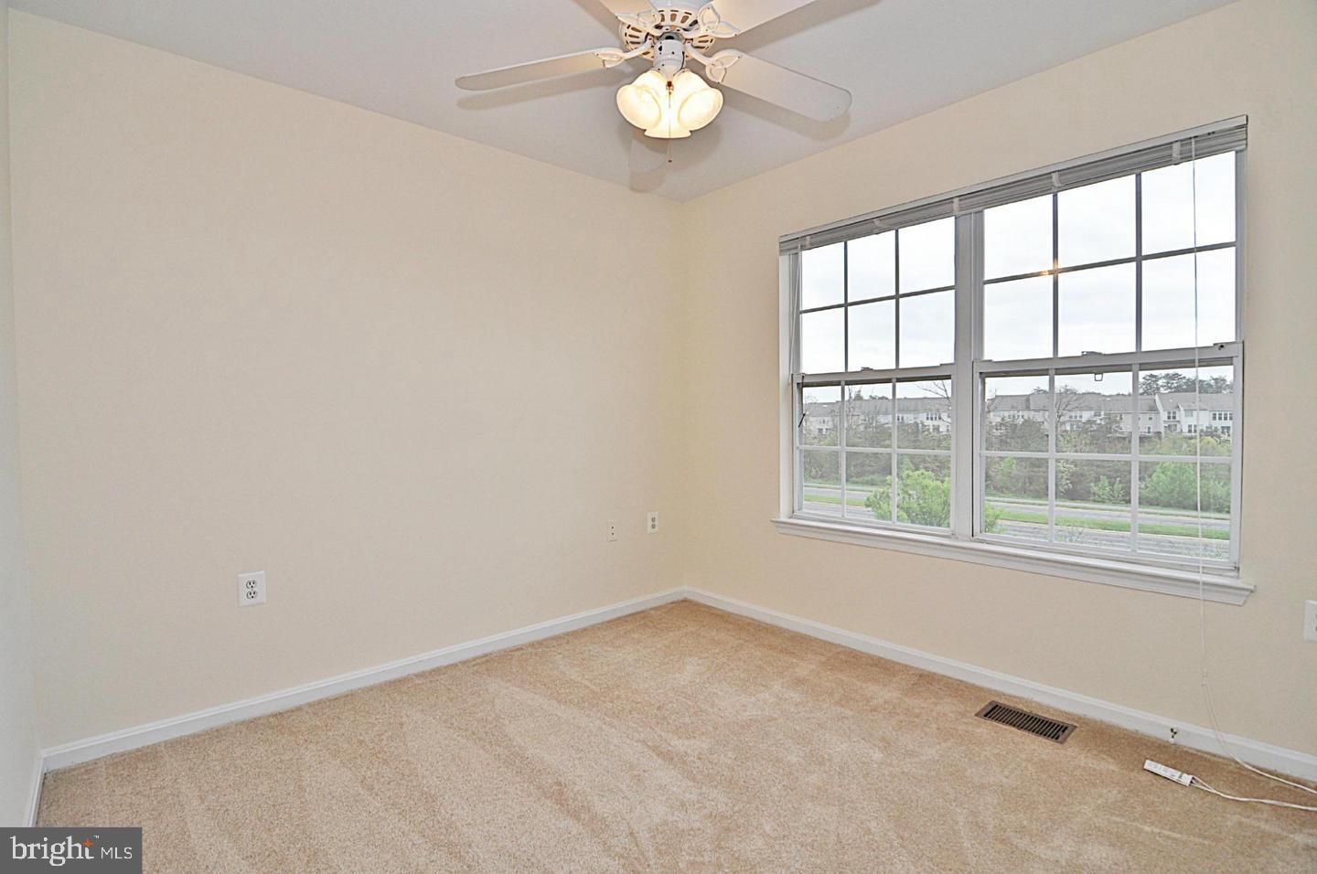 FOX MILL STATION - Residential Lease