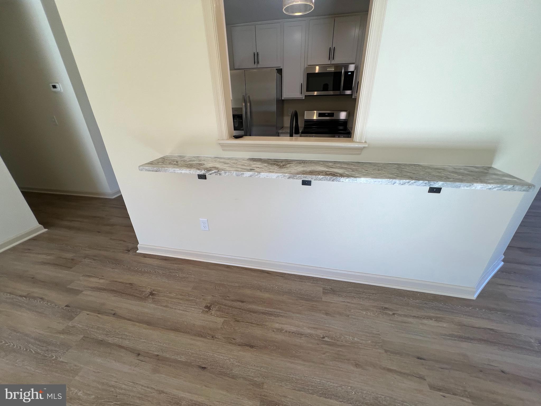 FOREST KNOLL ESTATES - Residential