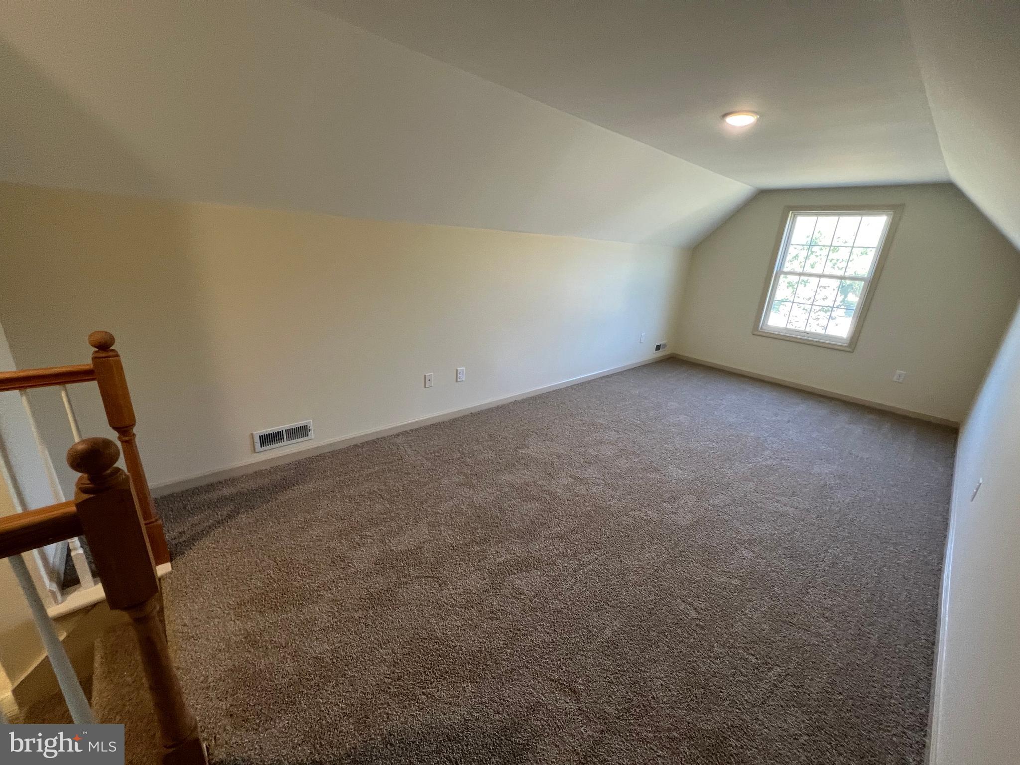 FOREST KNOLL ESTATES - Residential