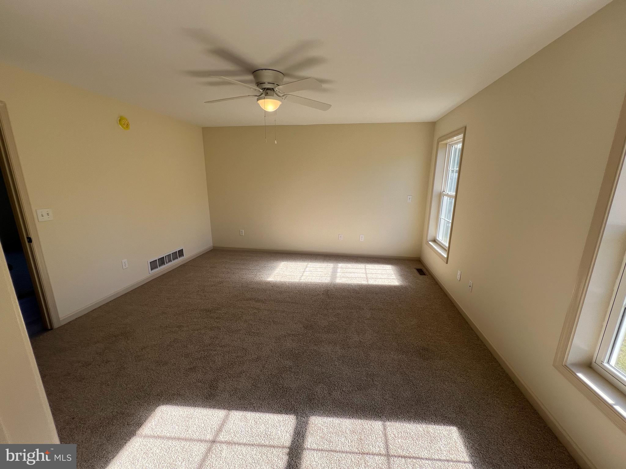 FOREST KNOLL ESTATES - Residential