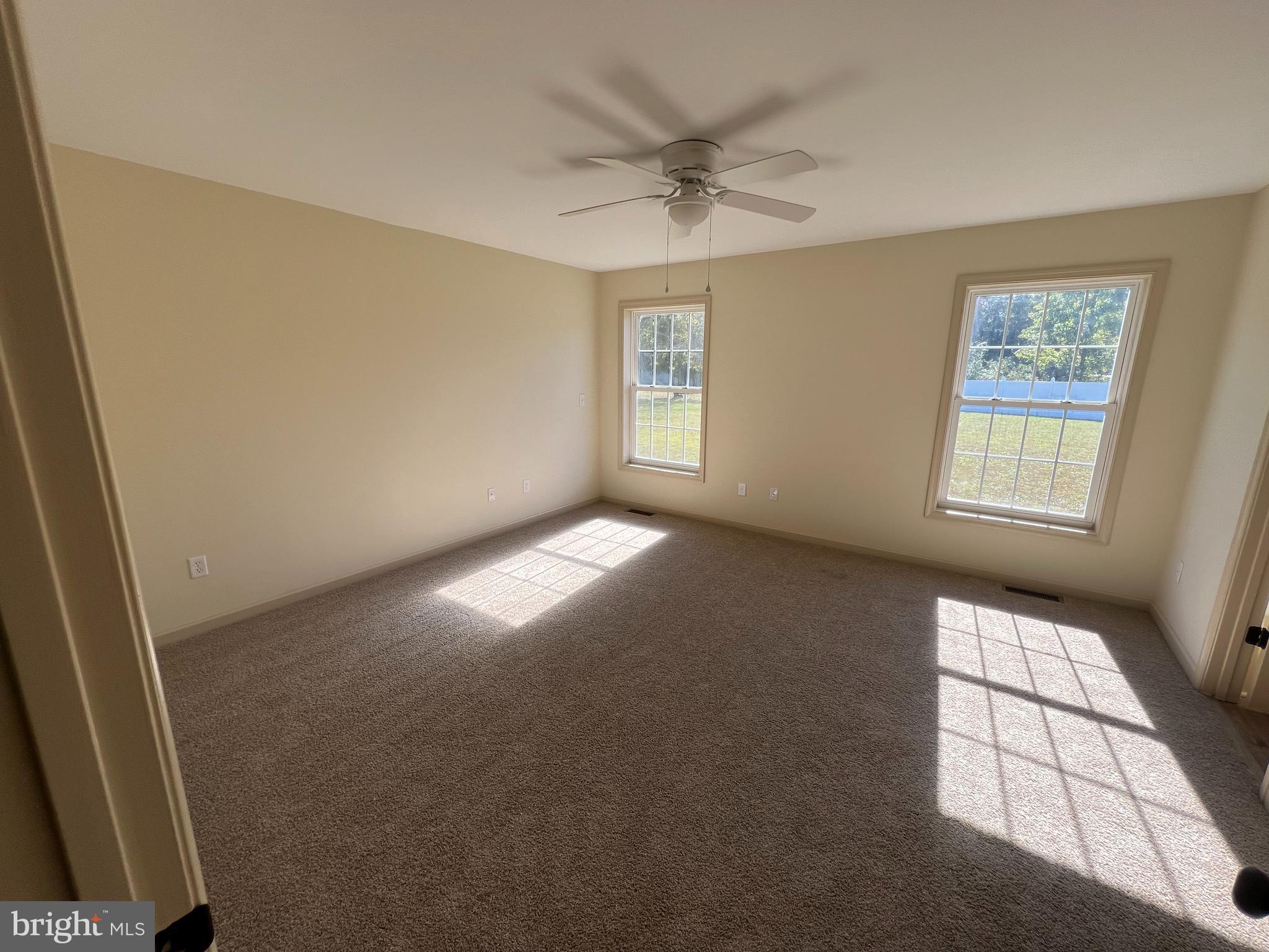 FOREST KNOLL ESTATES - Residential