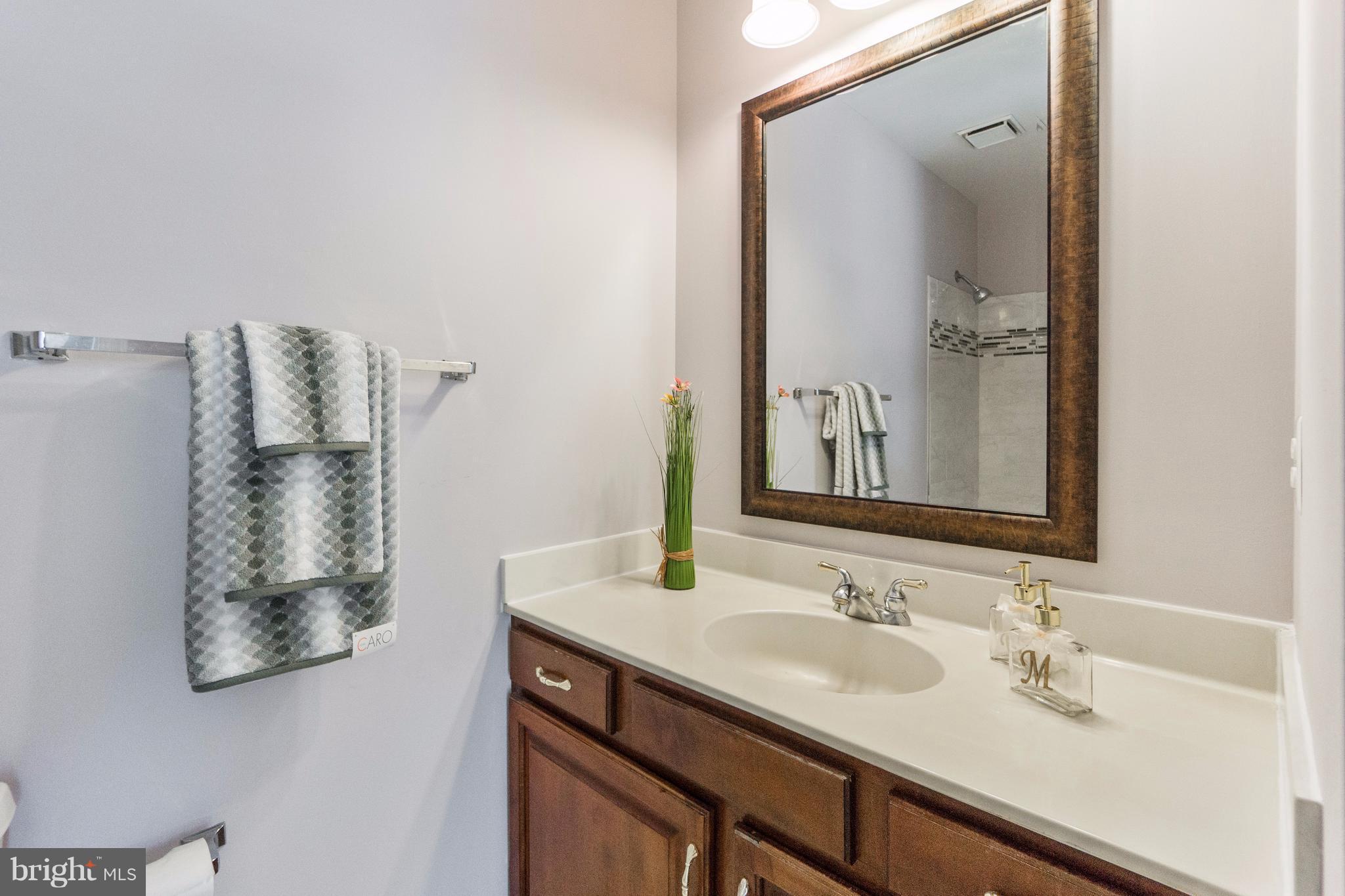 POPLAR TREE WOODS - Residential