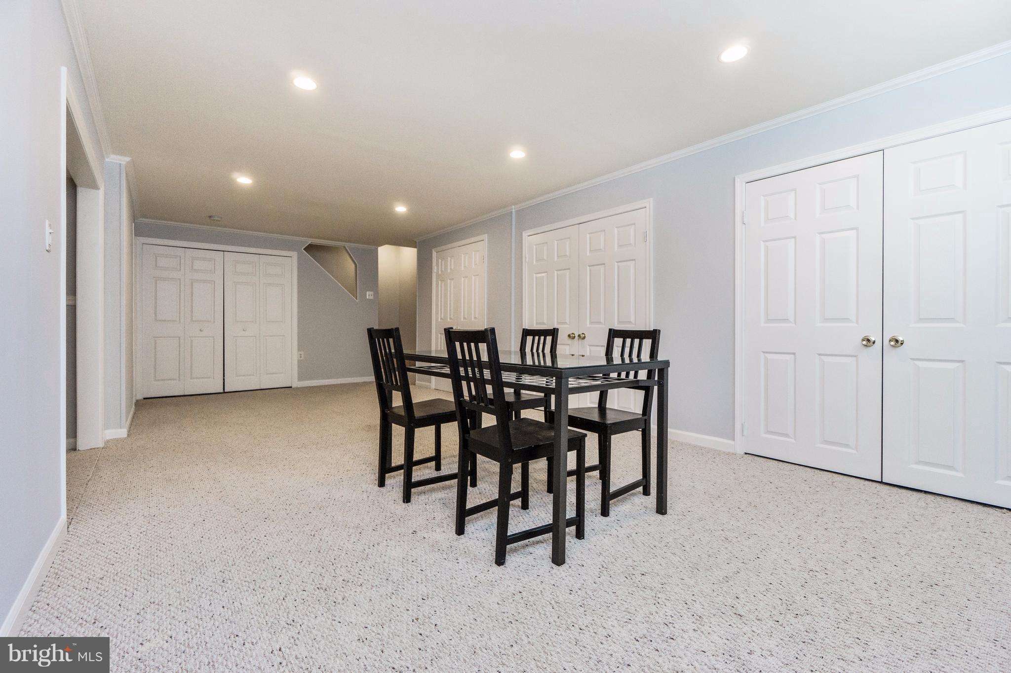 POPLAR TREE WOODS - Residential