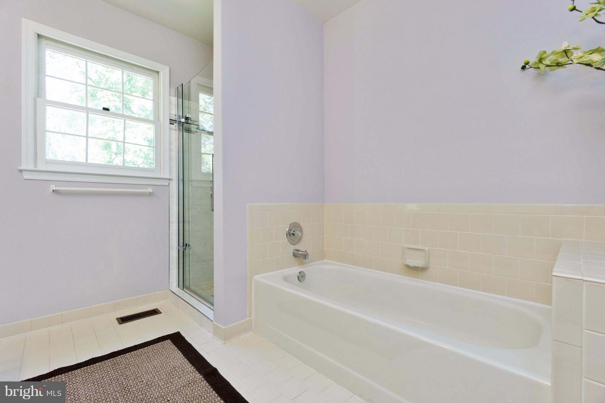 POPLAR TREE WOODS - Residential