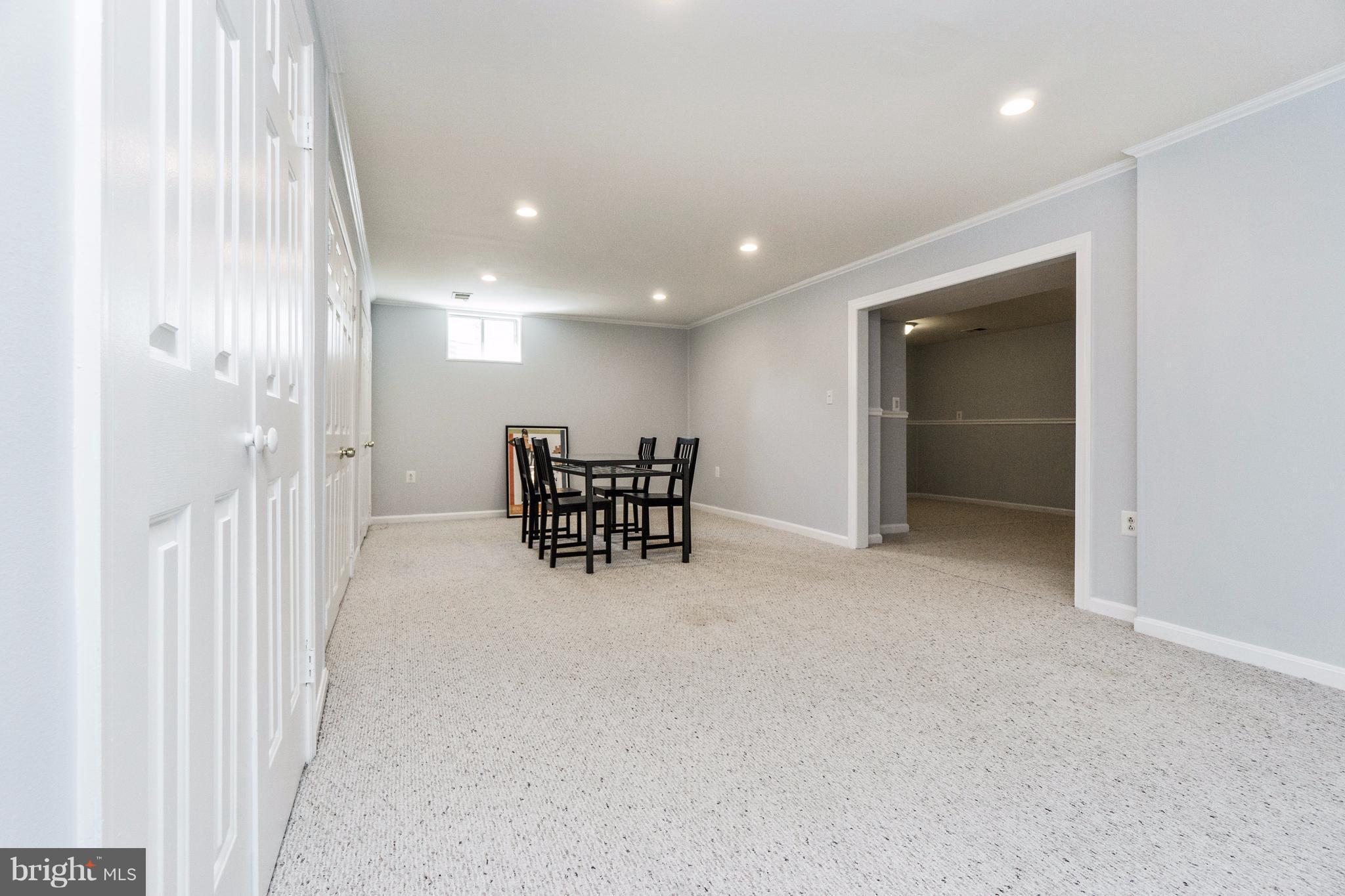 POPLAR TREE WOODS - Residential