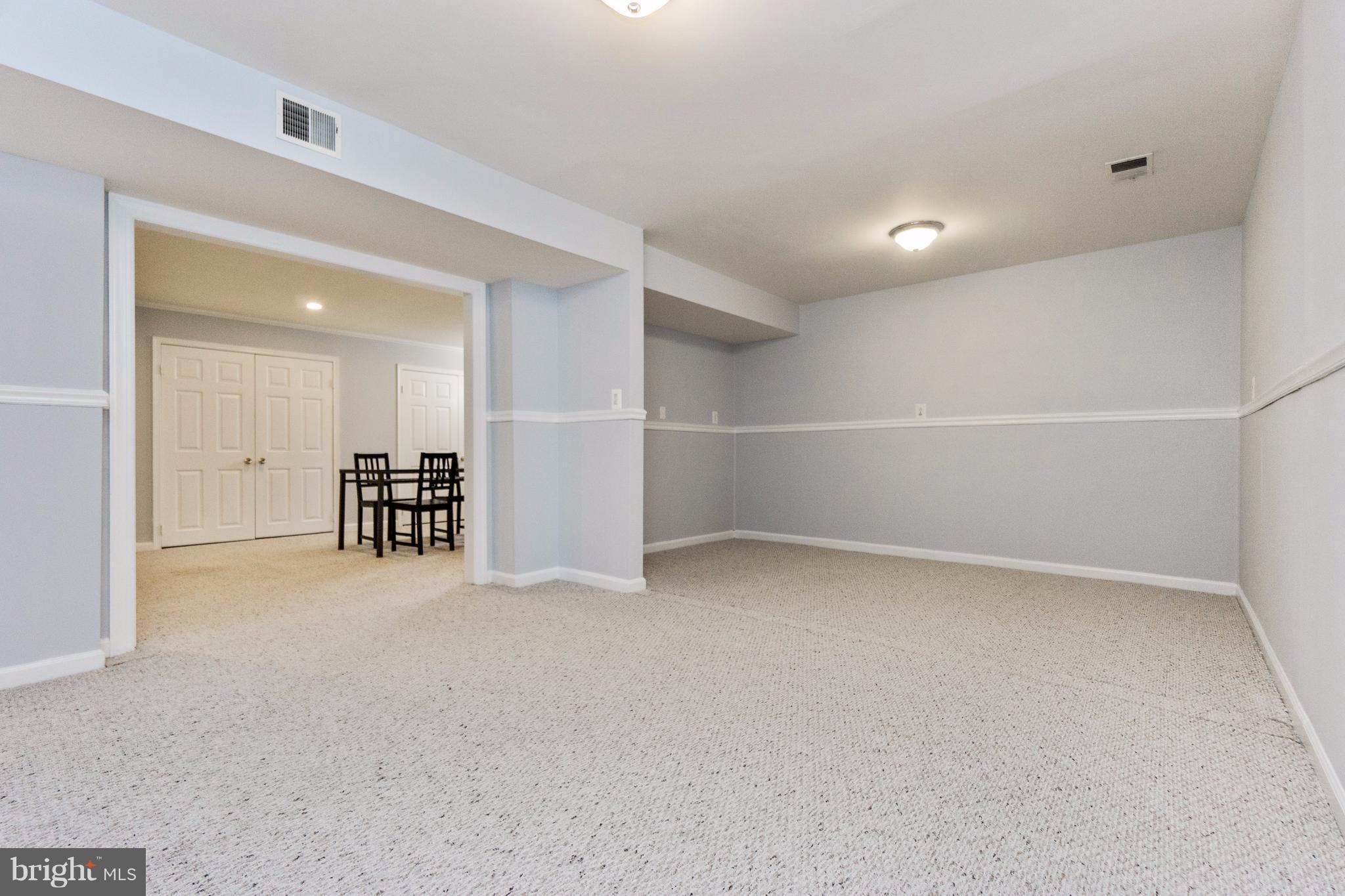 POPLAR TREE WOODS - Residential