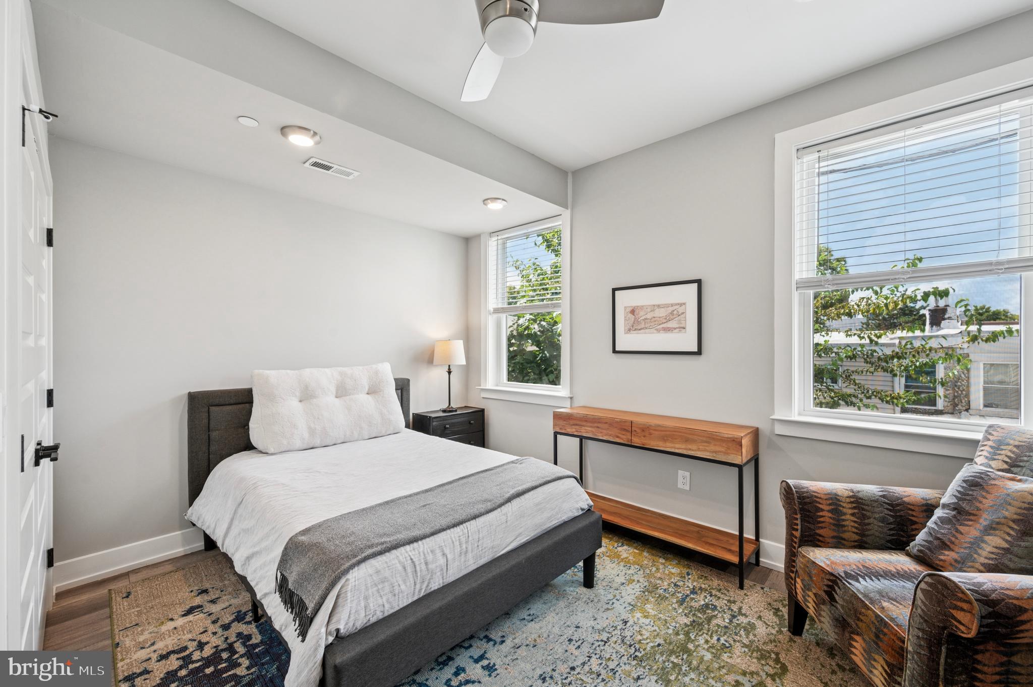 NORRIS SQUARE - Residential