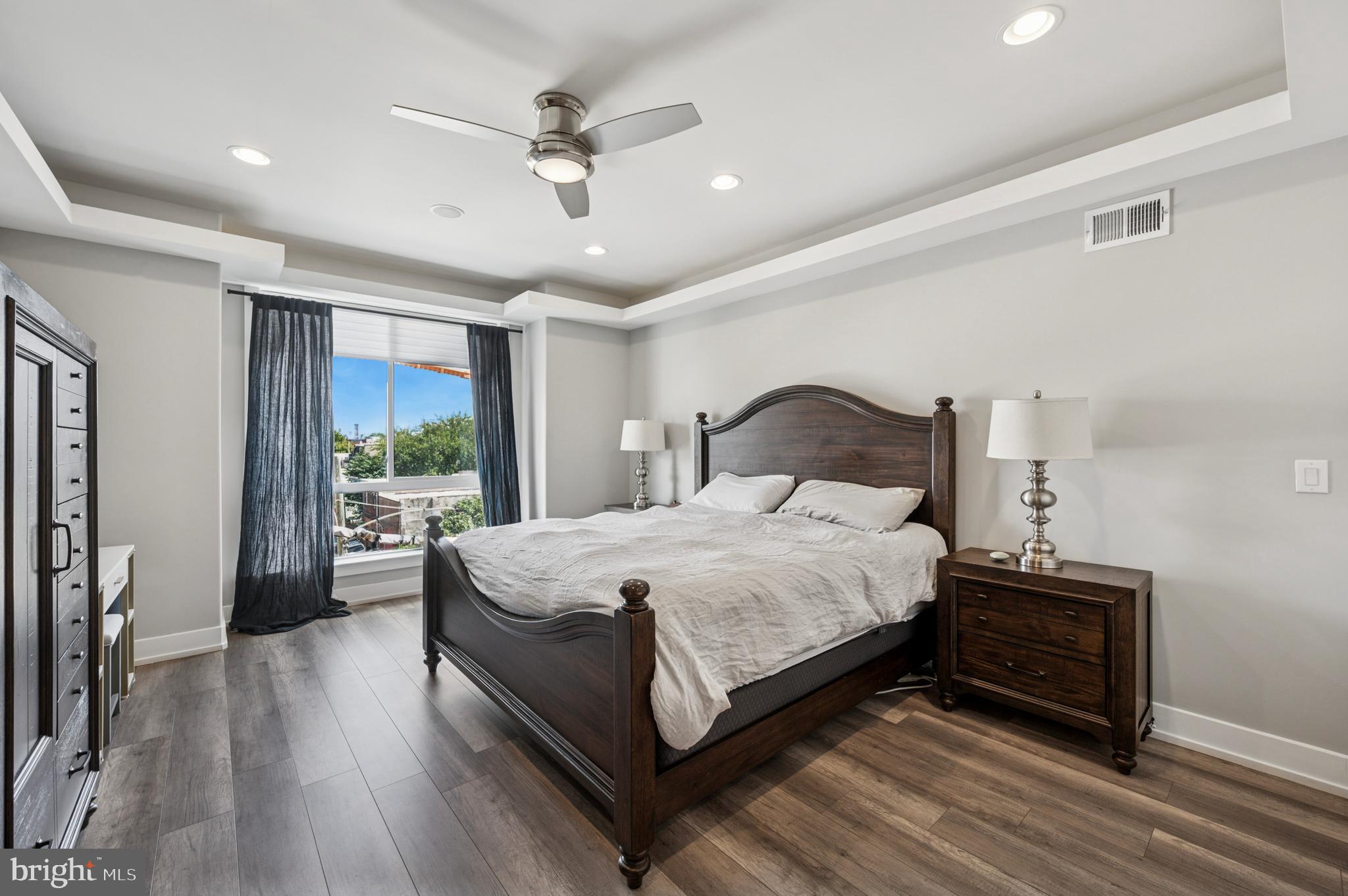 NORRIS SQUARE - Residential