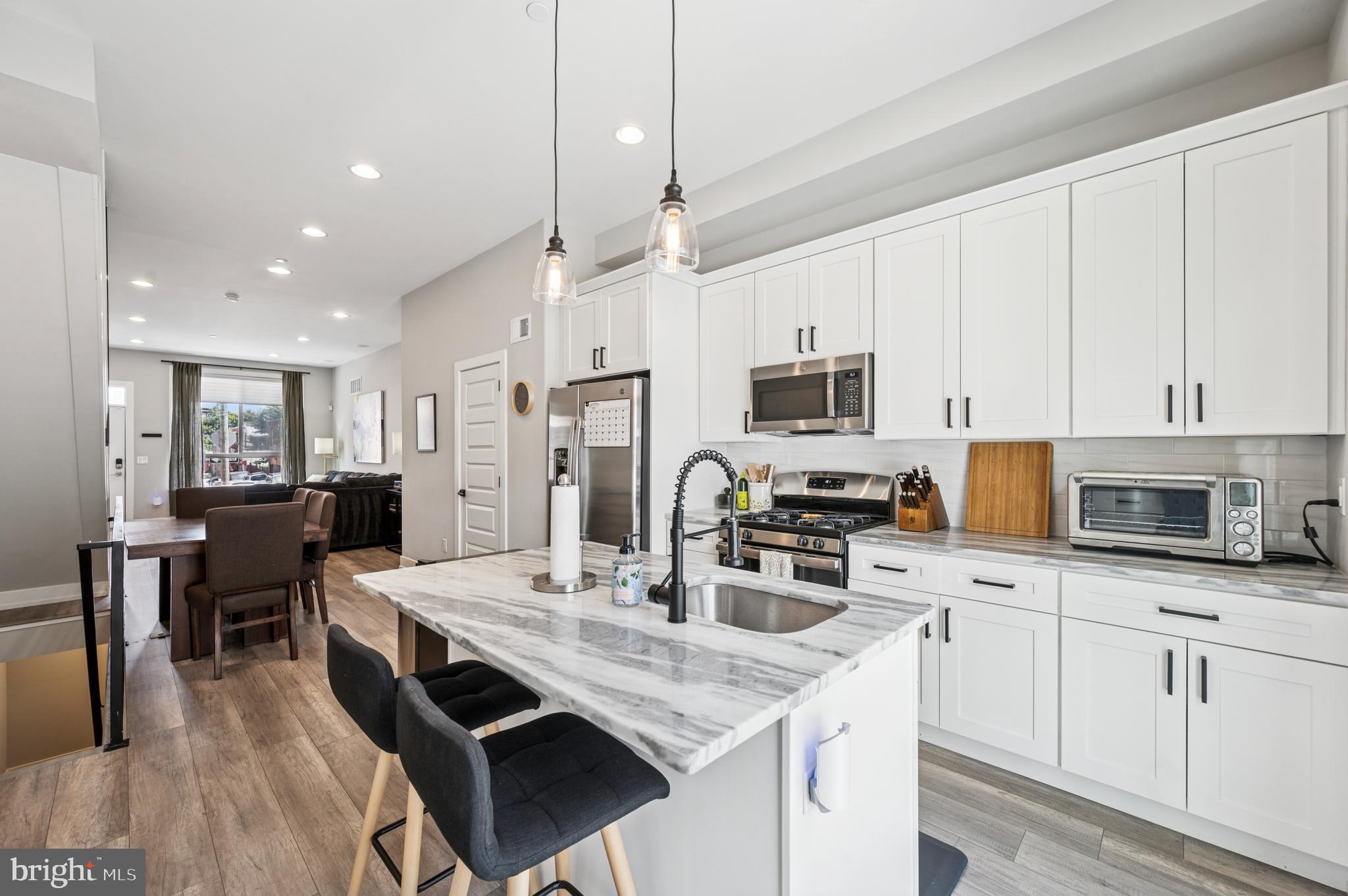 NORRIS SQUARE - Residential