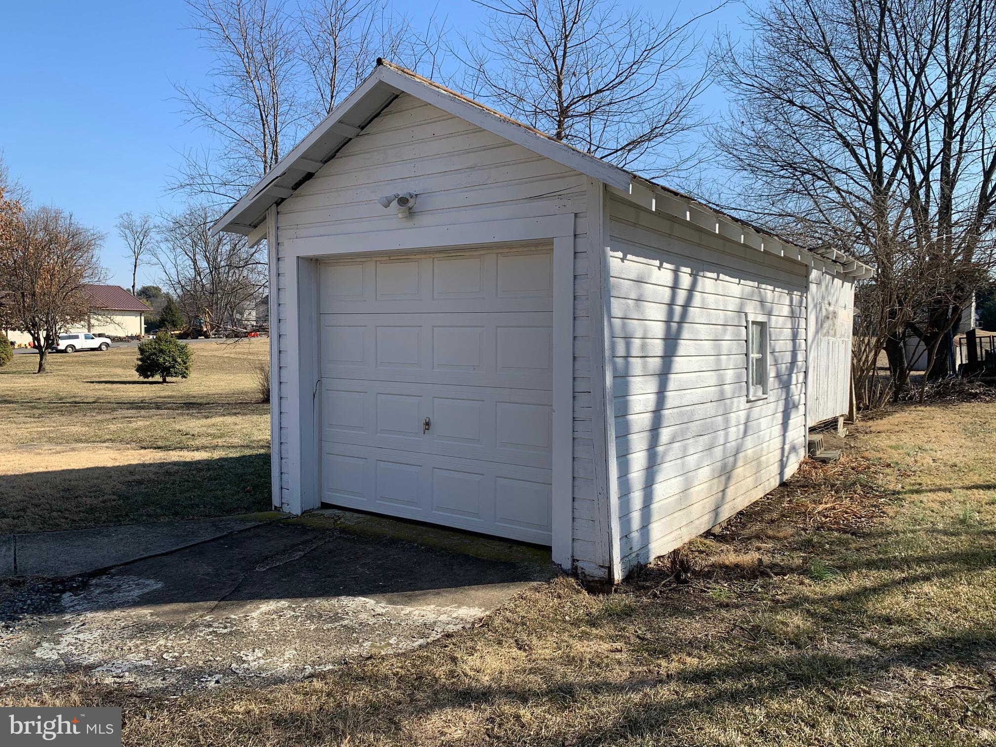 CEDAR LAWN - Residential