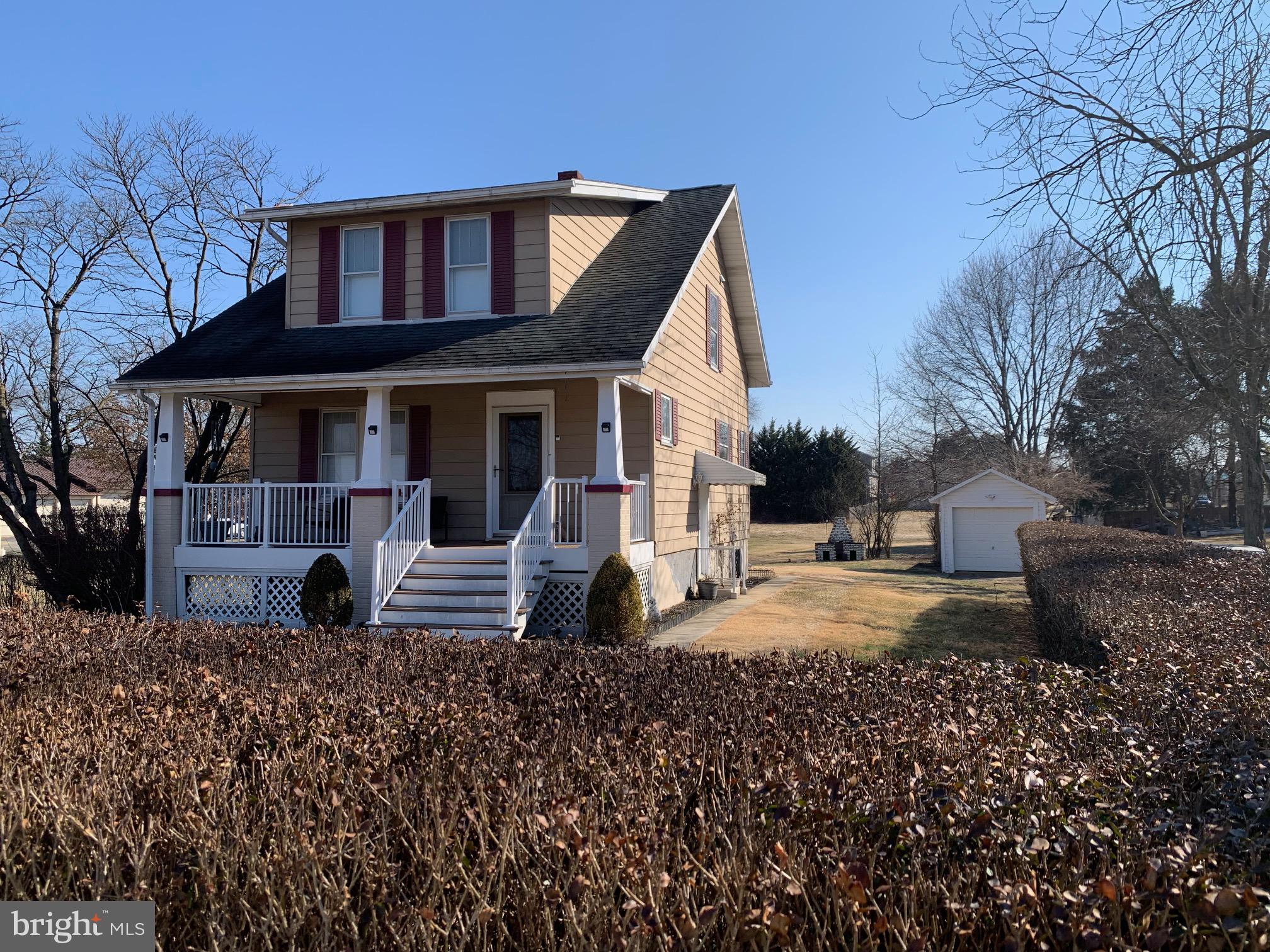 CEDAR LAWN - Residential