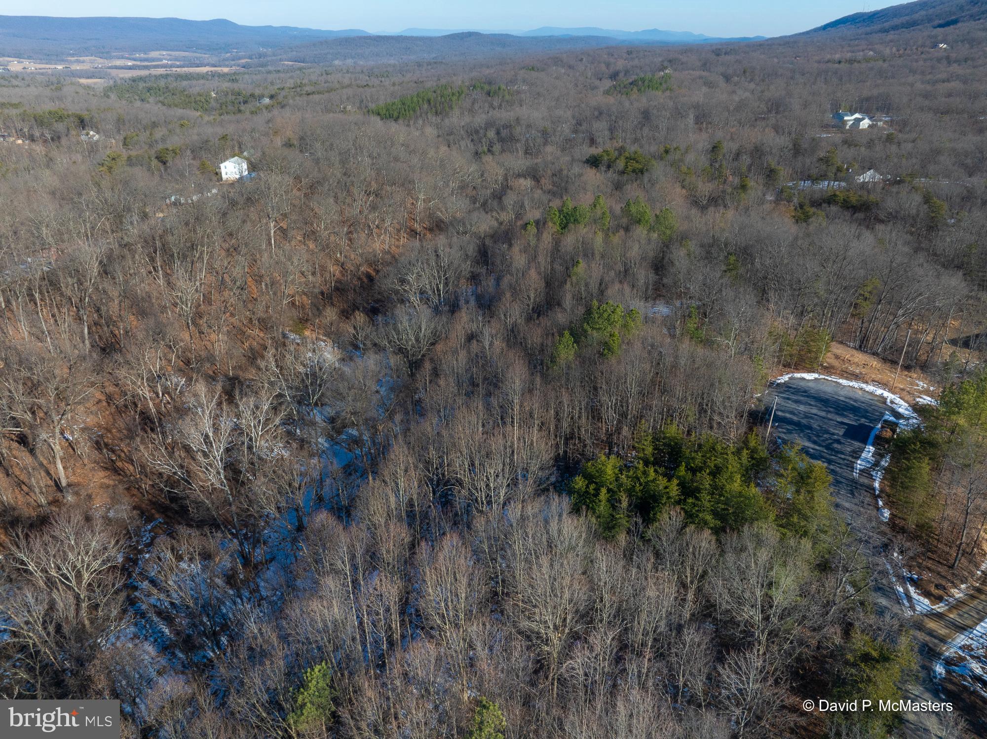 ROUND TOP ESTATES - Land