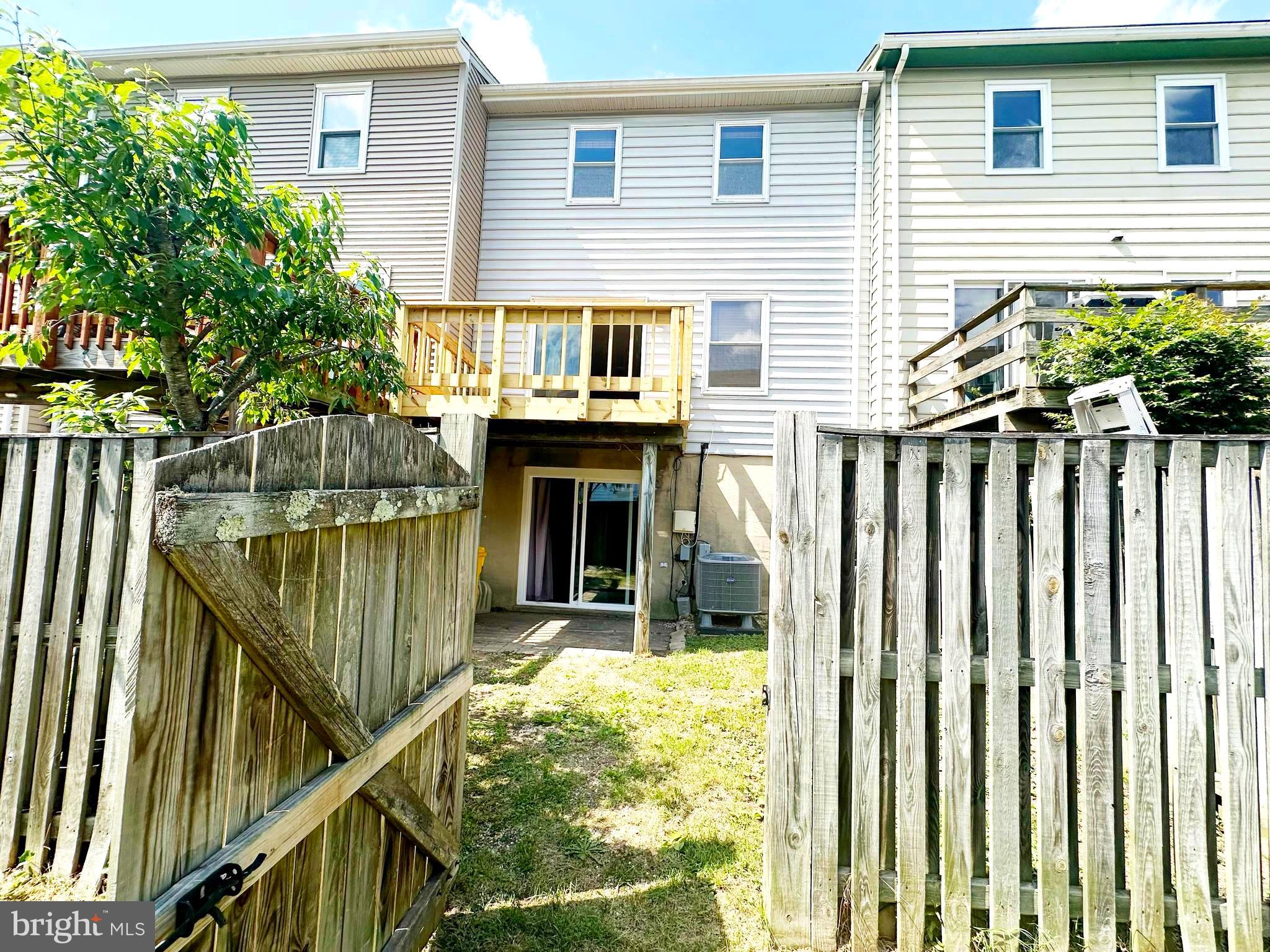 CROFTON VILLAGE - Residential