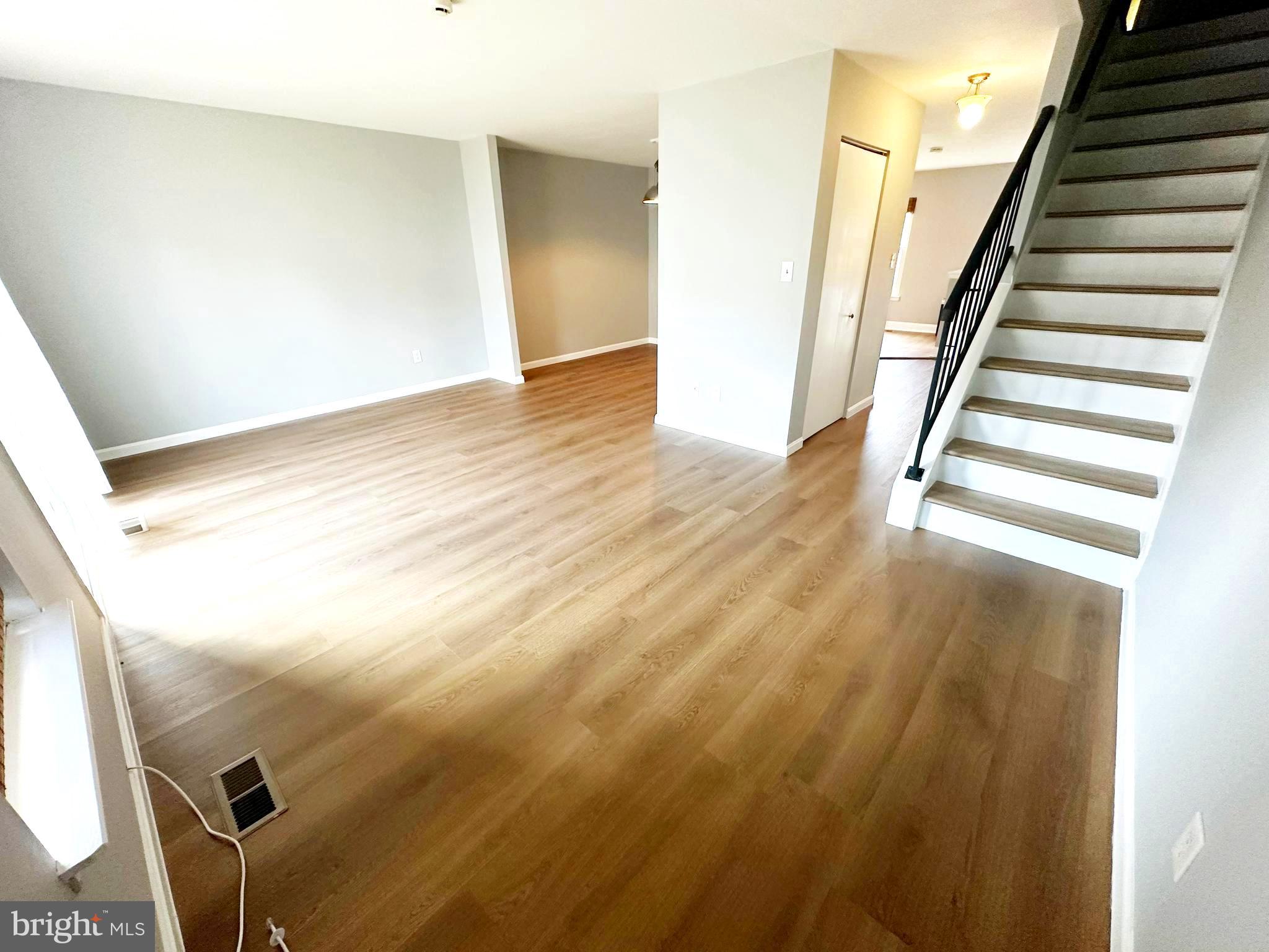 CROFTON VILLAGE - Residential