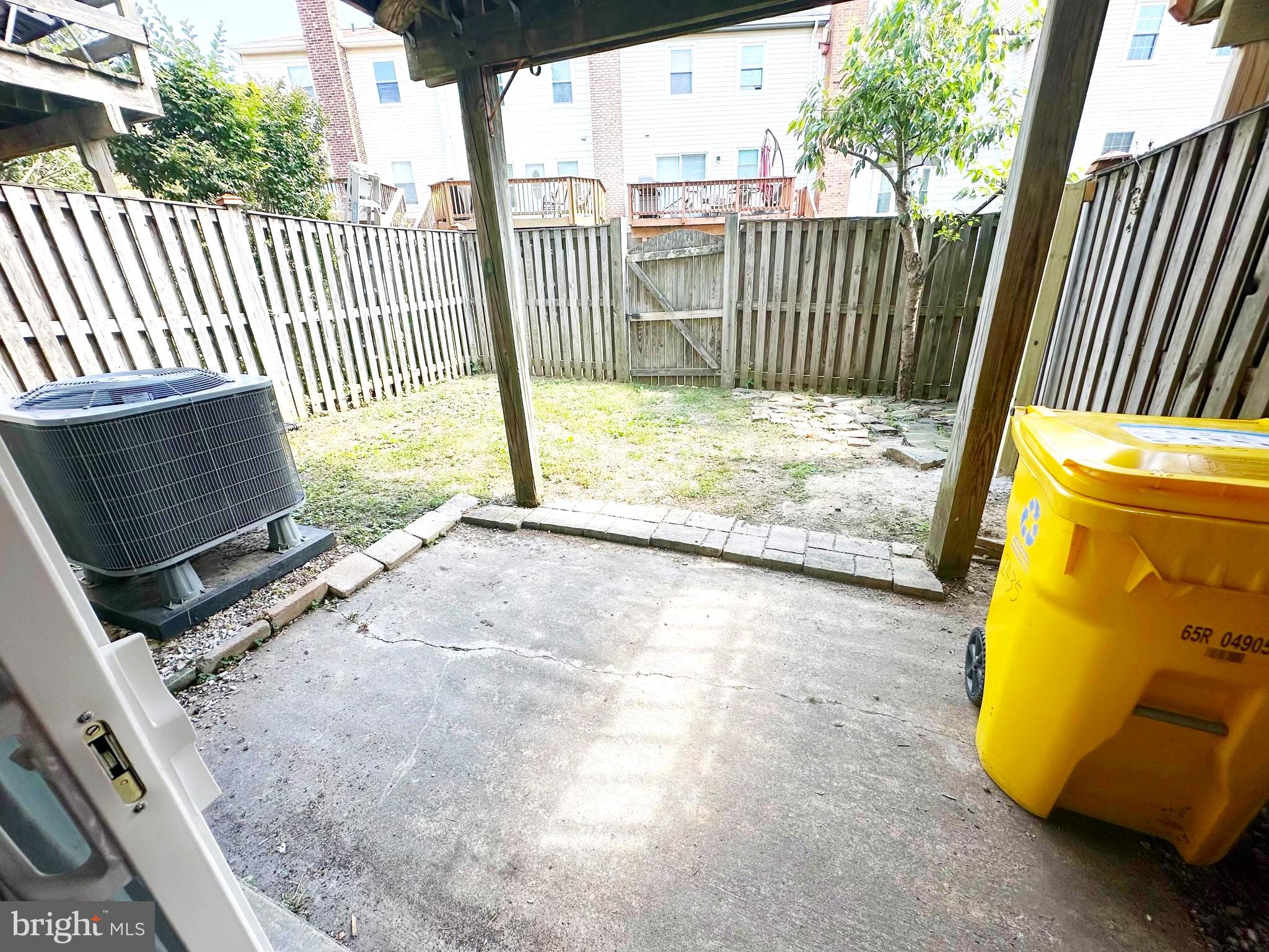 CROFTON VILLAGE - Residential