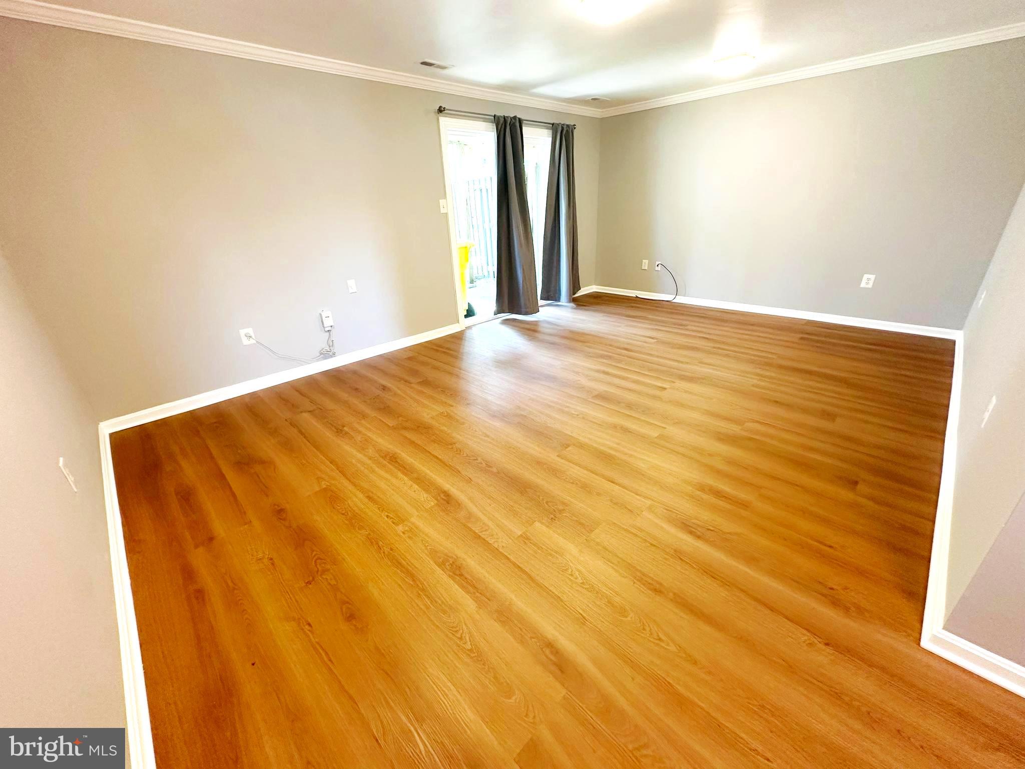 CROFTON VILLAGE - Residential