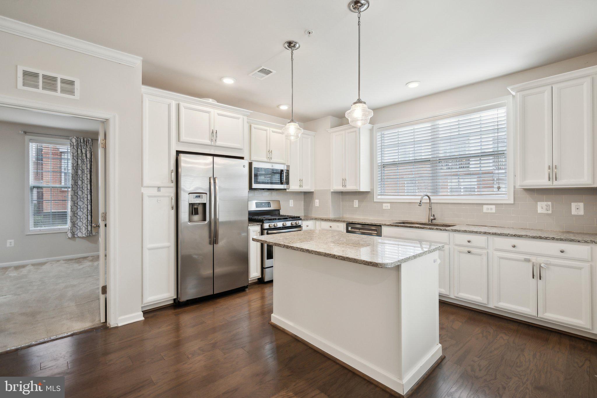 RIDGES AT LOUDOUN VALLEY - Residential Lease