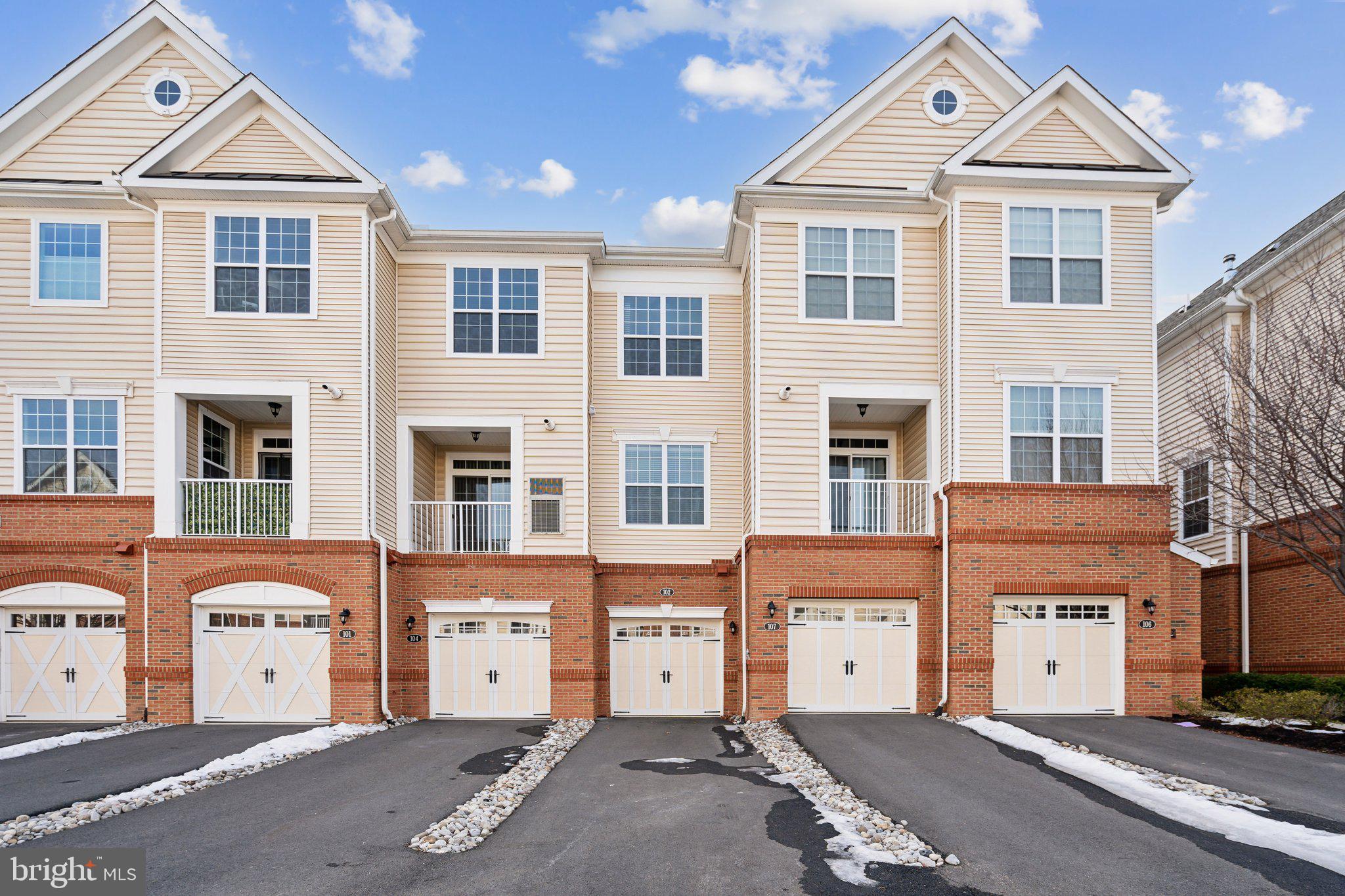 RIDGES AT LOUDOUN VALLEY - Residential Lease